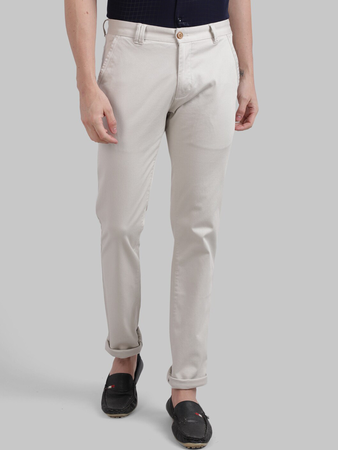 

Parx Men Beige Tapered Fit Self Design Regular Trousers