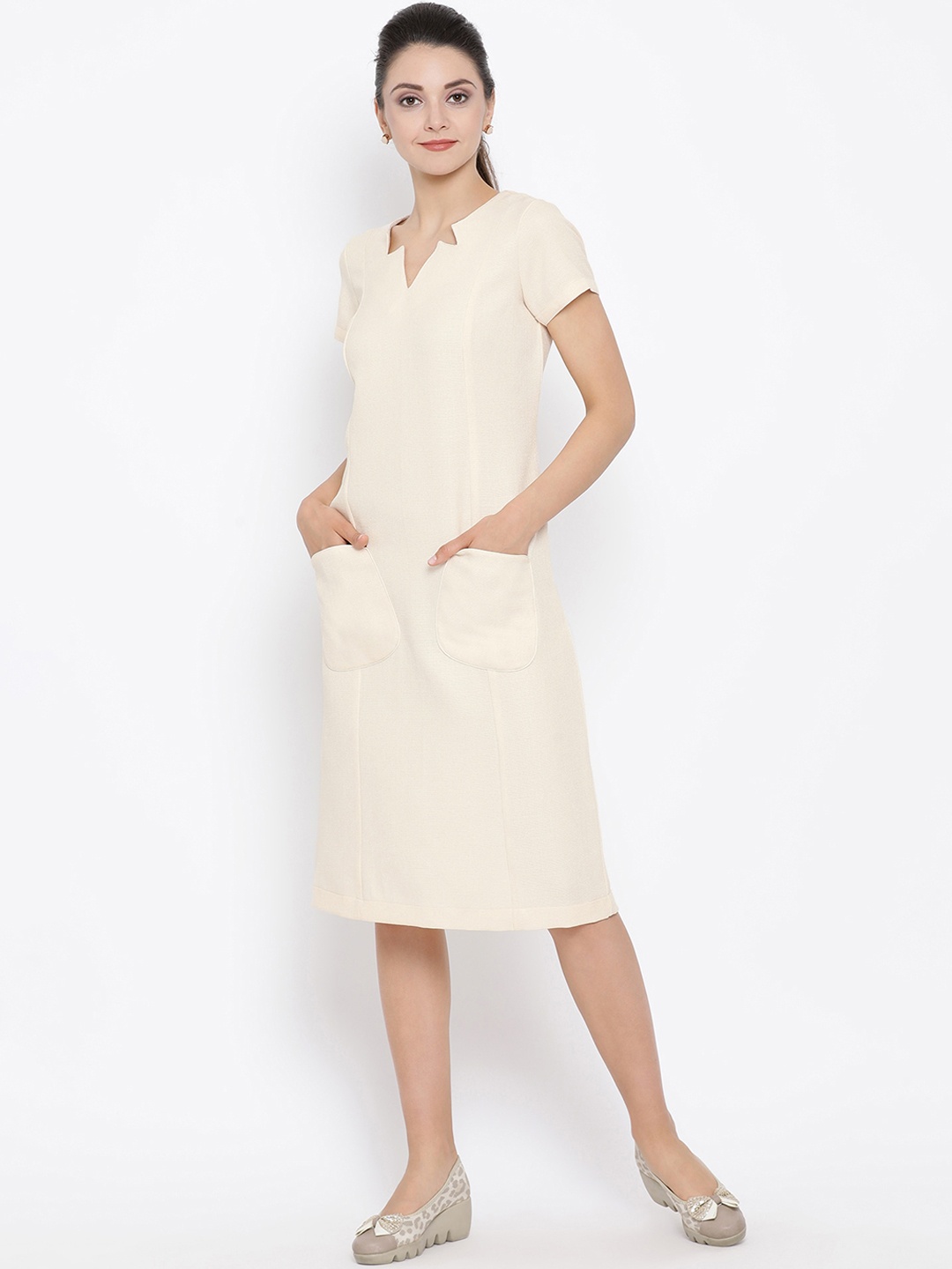 

OFFICE & YOU Women Off-White Solid Sheath Dress