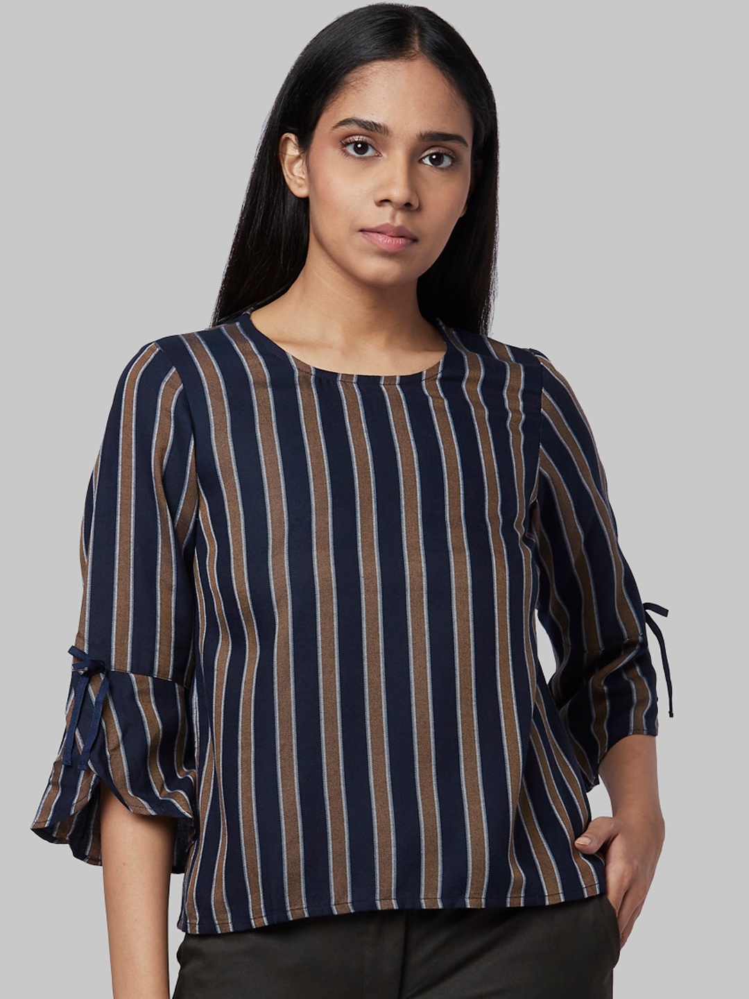 

Park Avenue Woman Brown Striped Top
