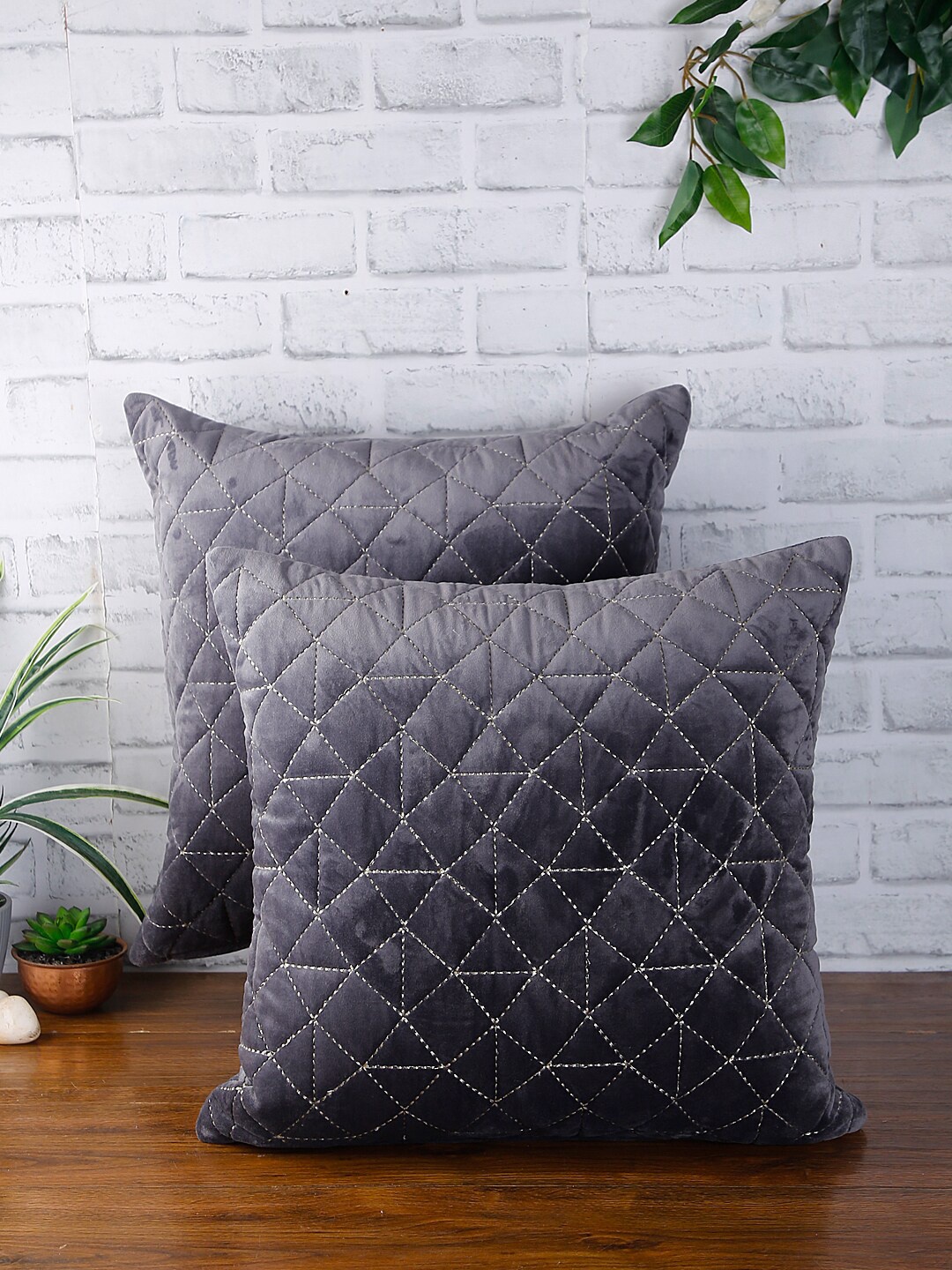 

eyda Set of 2 Grey Textured Square Velvet Cushion Covers