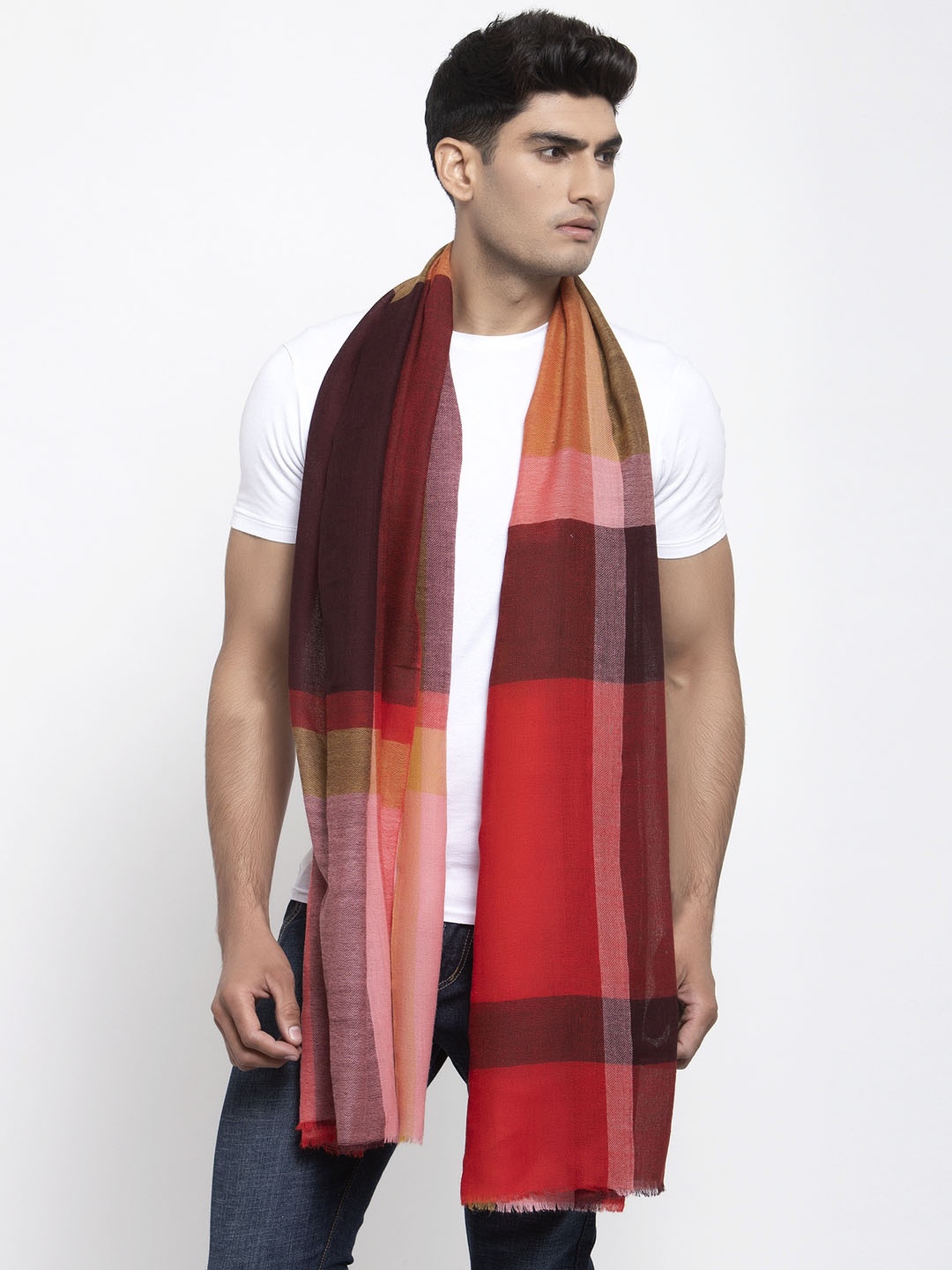 

Calvadoss Men Maroon & Red Printed Sustainable Muffler