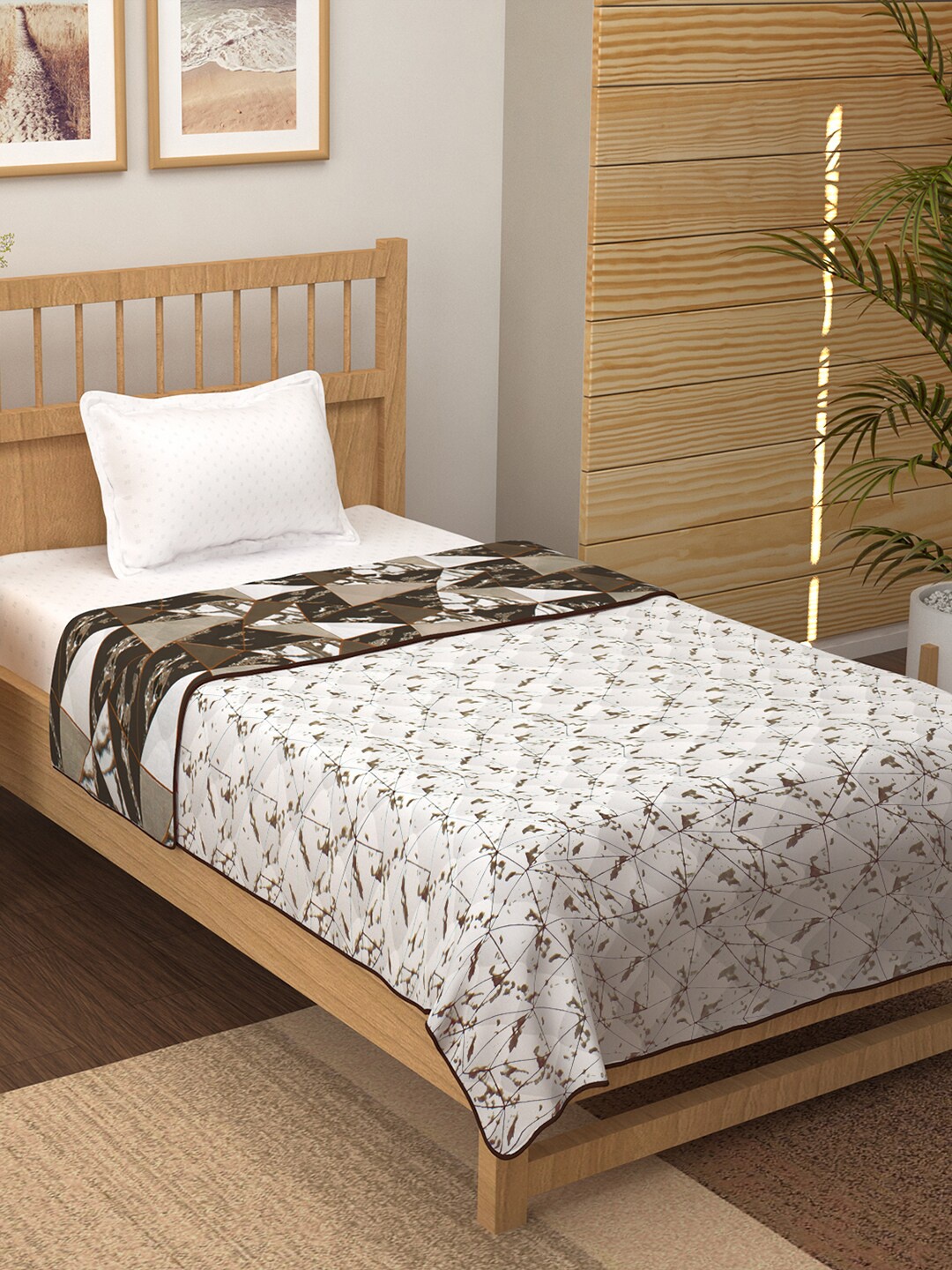 

Story@home Brown & White Printed Mild Winter 150 GSM Single Reversible Bed Comforter