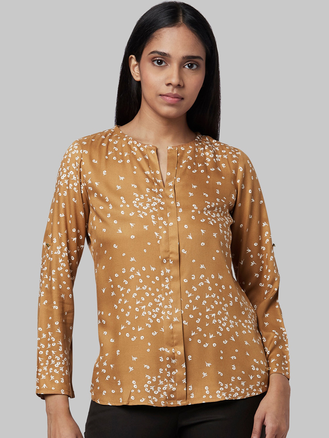 

Park Avenue Woman Brown Floral Printed Top