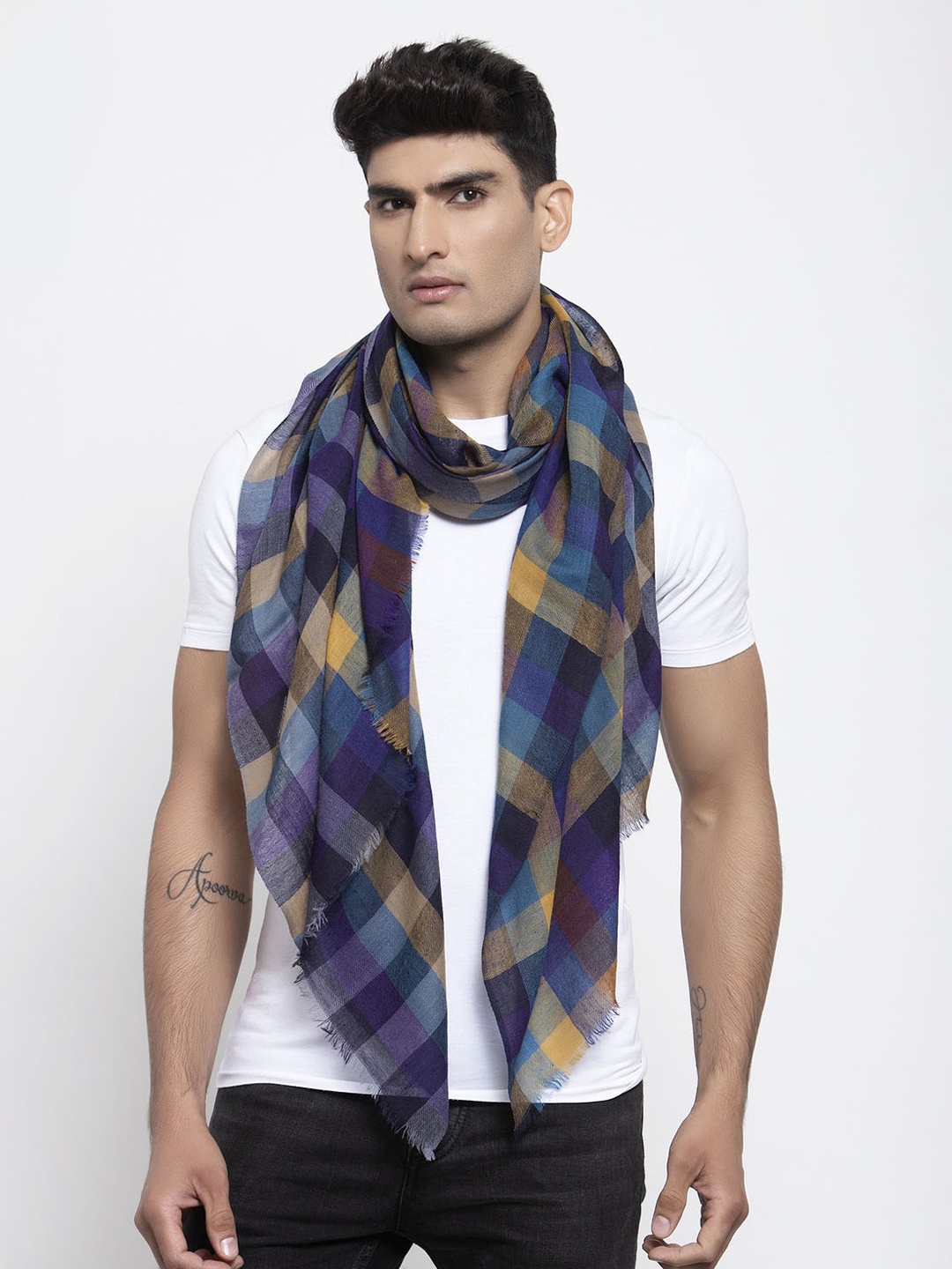 

Calvadoss Men Blue & Yellow Checked Woollen Sustainable Muffler