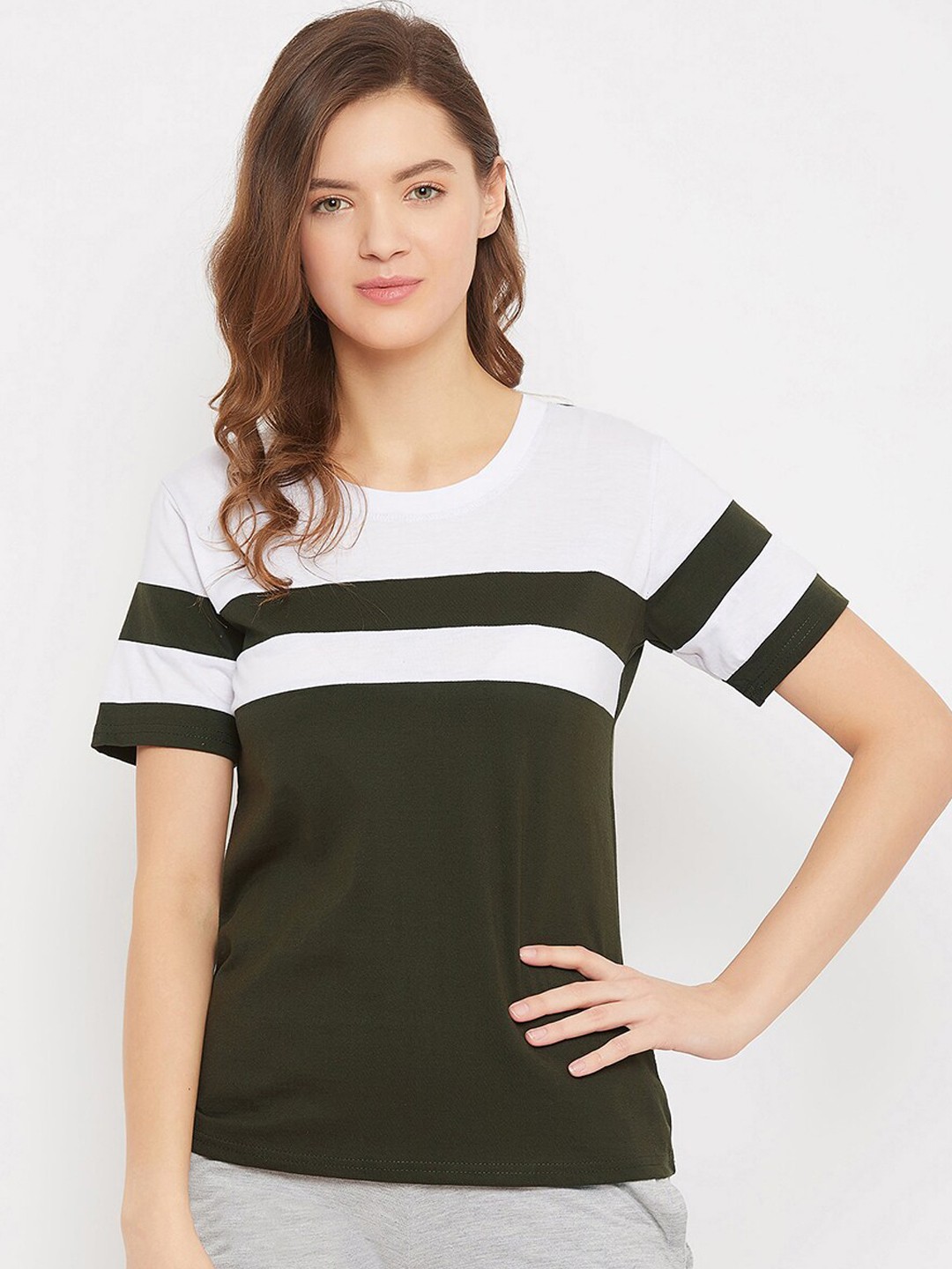 

Clovia Women White & Black Colourblocked Lounge T-Shirt