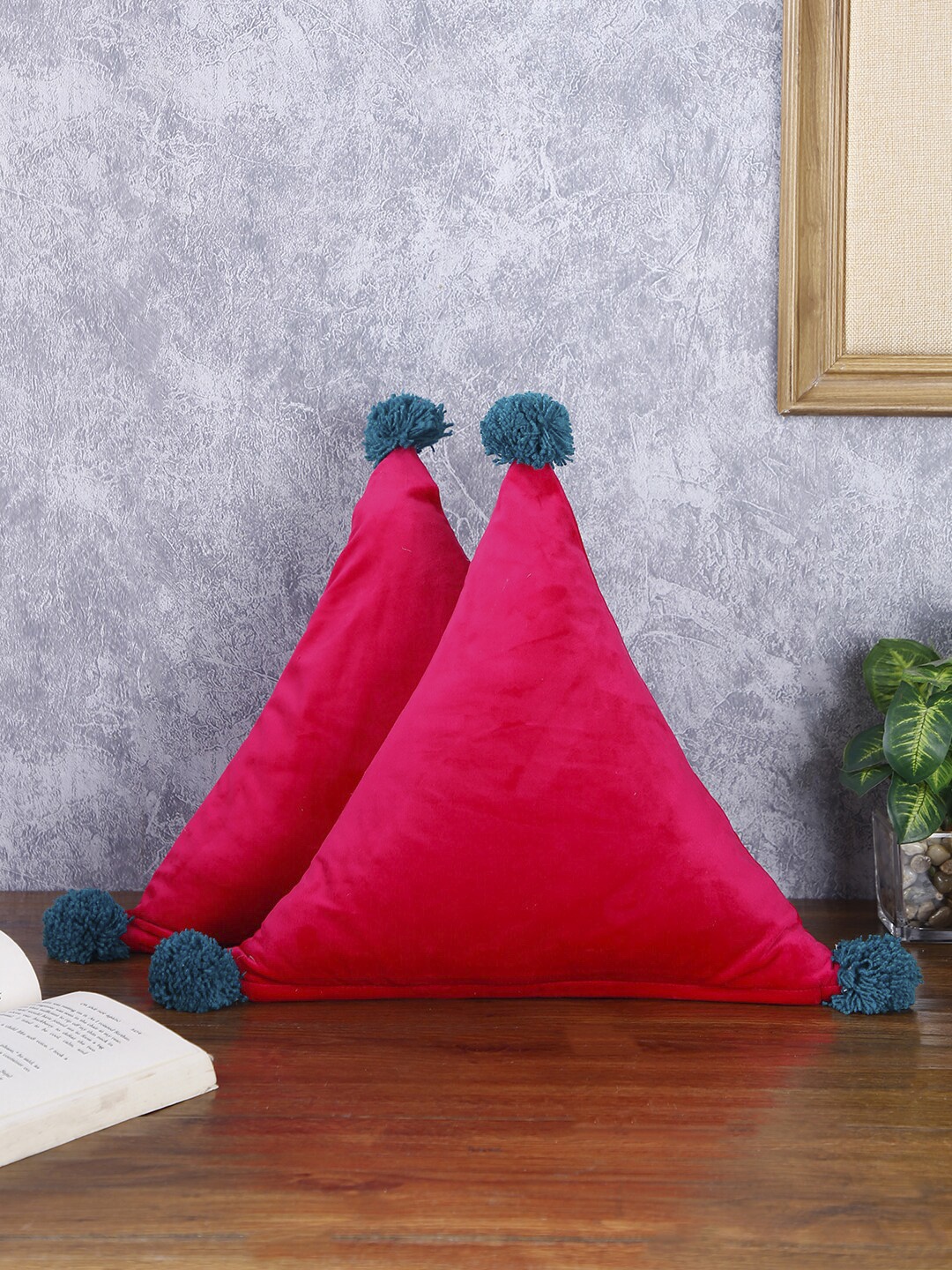 

eyda Set Of 2 Fuchsia Pink & Blue Triangle Shaped Super Soft Velvet Cushions