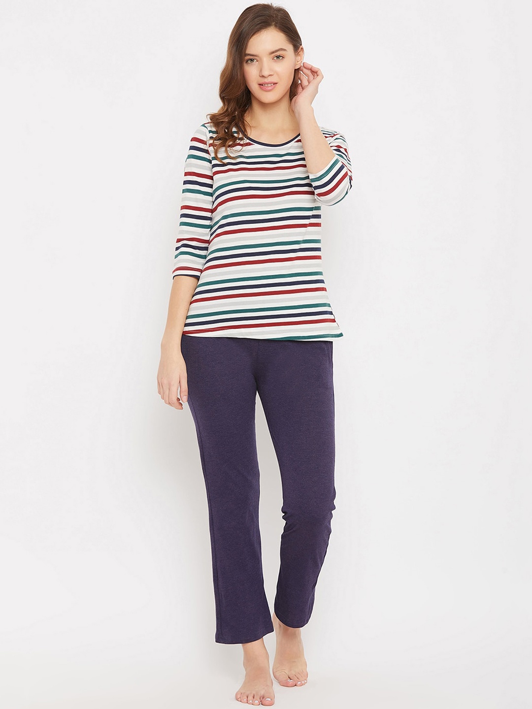 

Clovia Women Beige & Blue Striped Night suit
