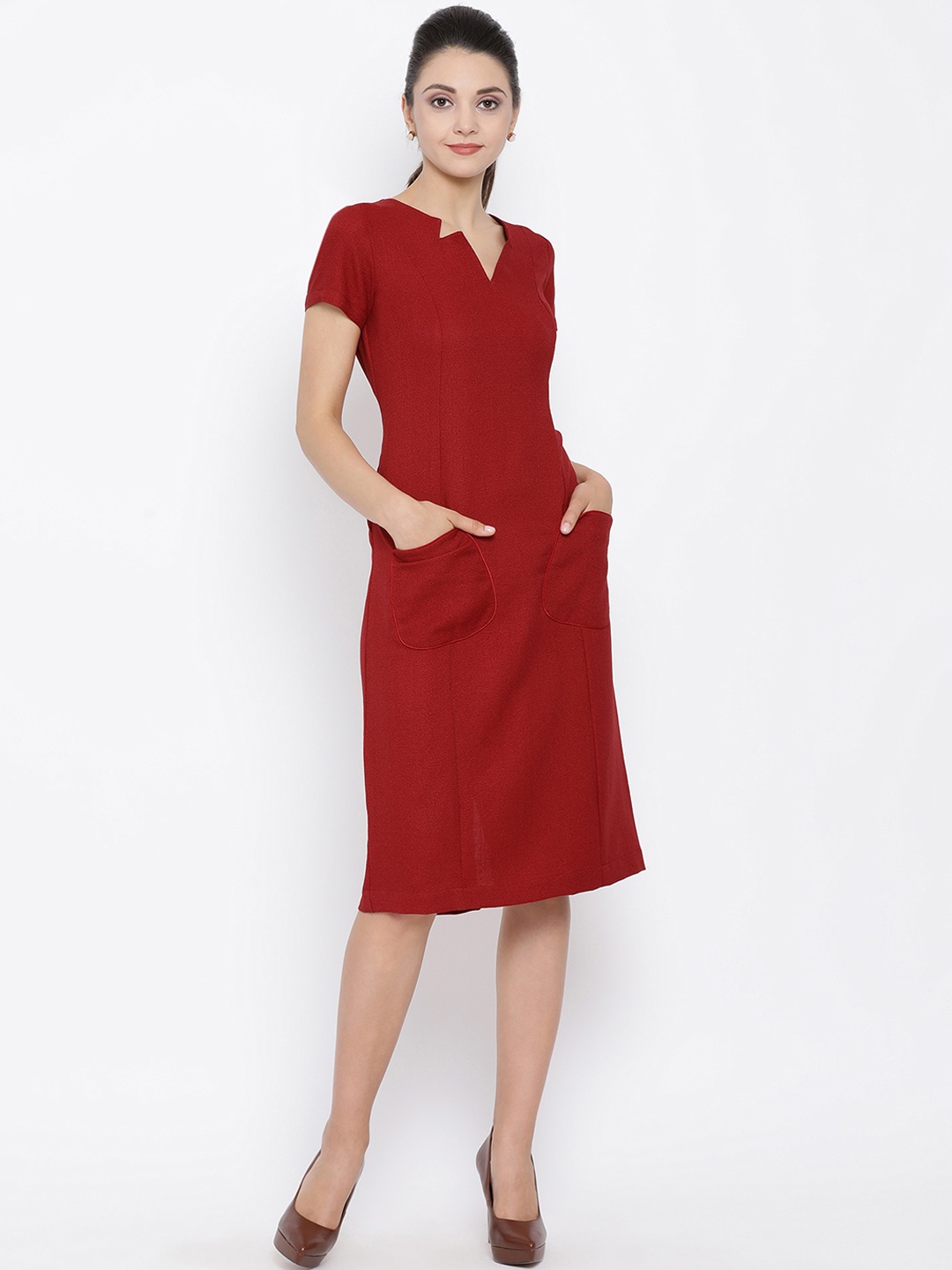 

OFFICE & YOU Women Red Solid Sheath Dress