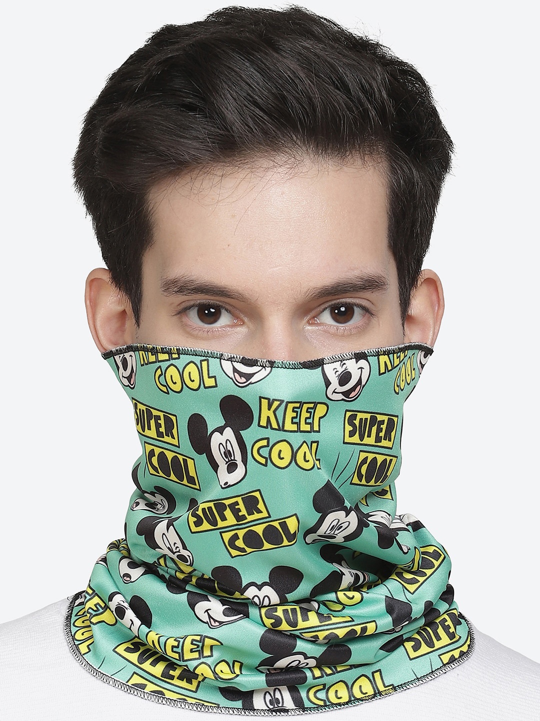 

Free Authority Mickey & Friends Men Green & Black Printed Neck Gaiter