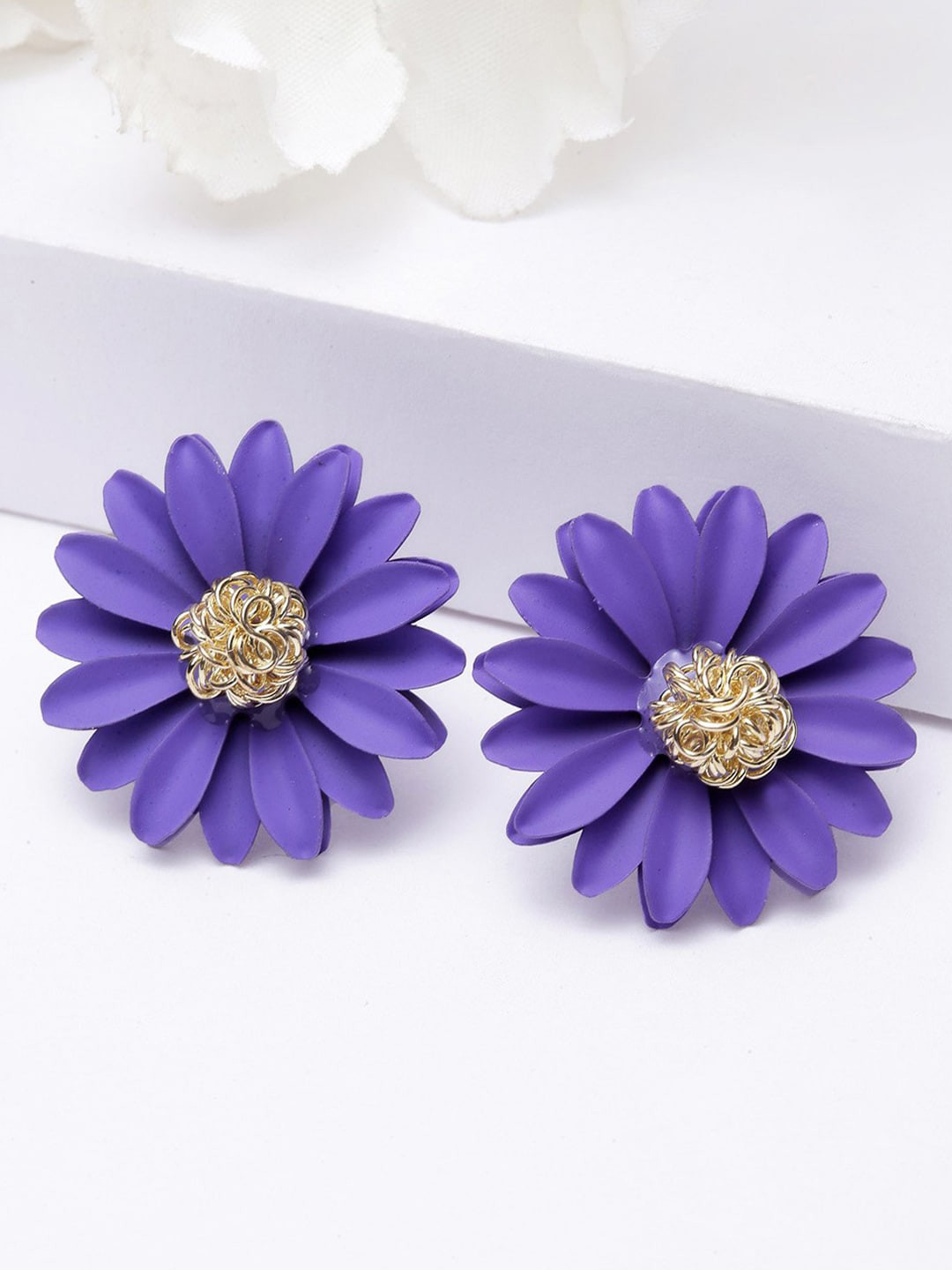 

AVANT-GARDE PARIS Lavender Contemporary Studs