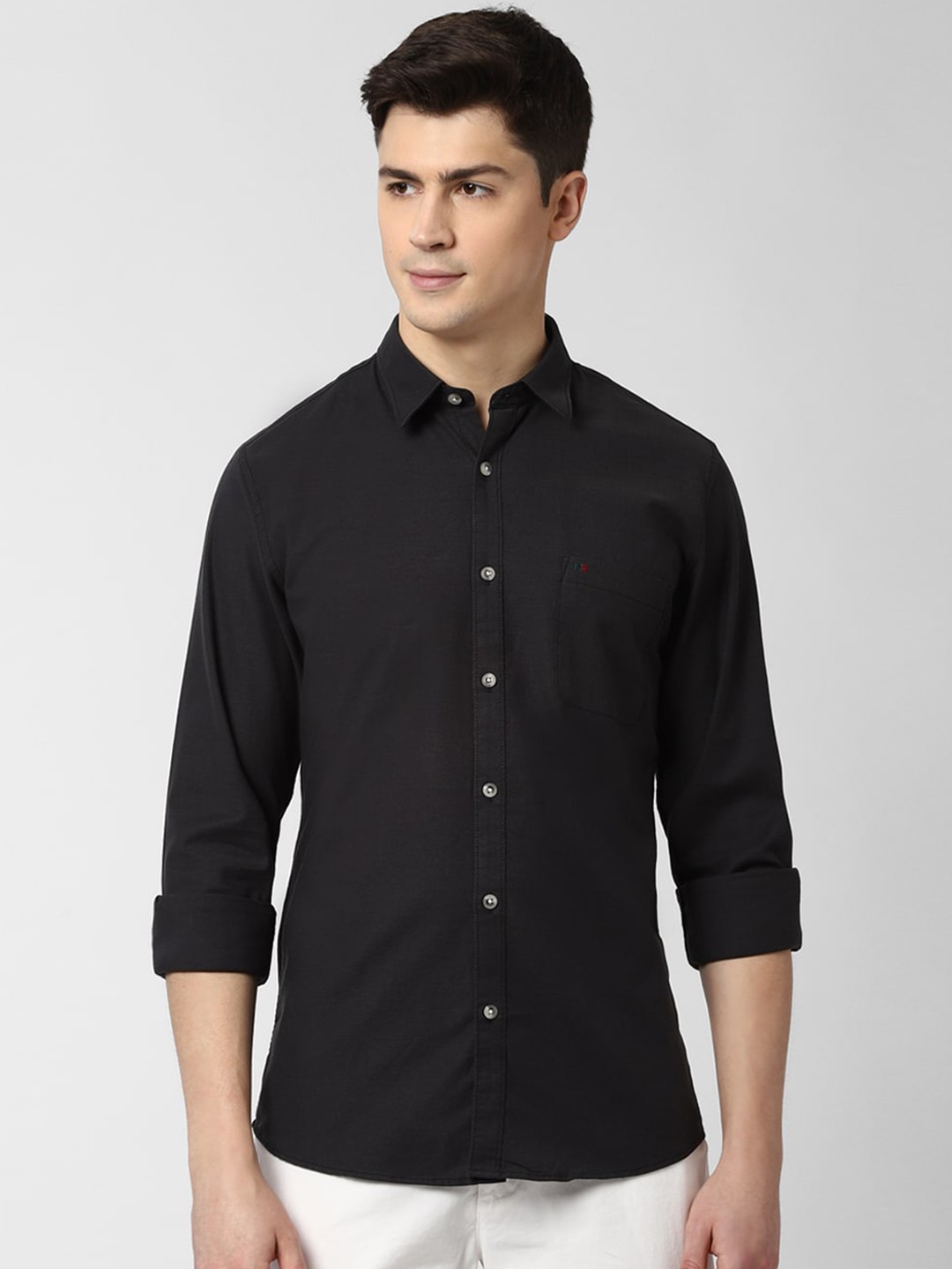 

Peter England Casuals Men Black Slim Fit Solid Casual Shirt