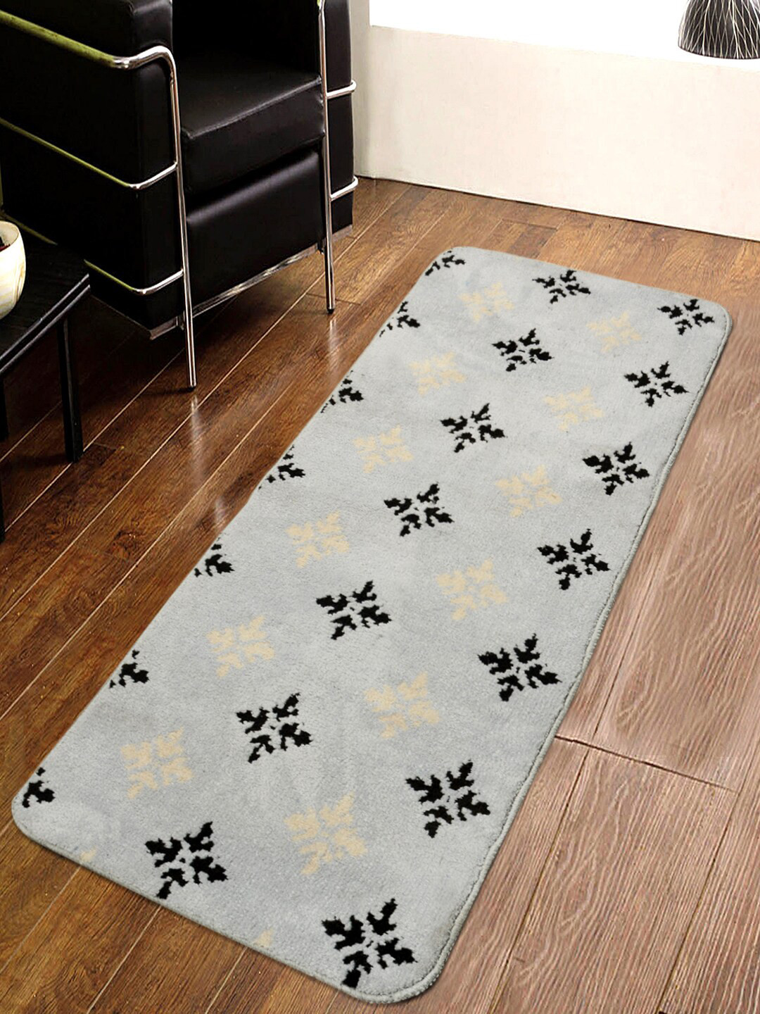 

Saral Home Grey & Black Printed Strong Backing Floor Runner