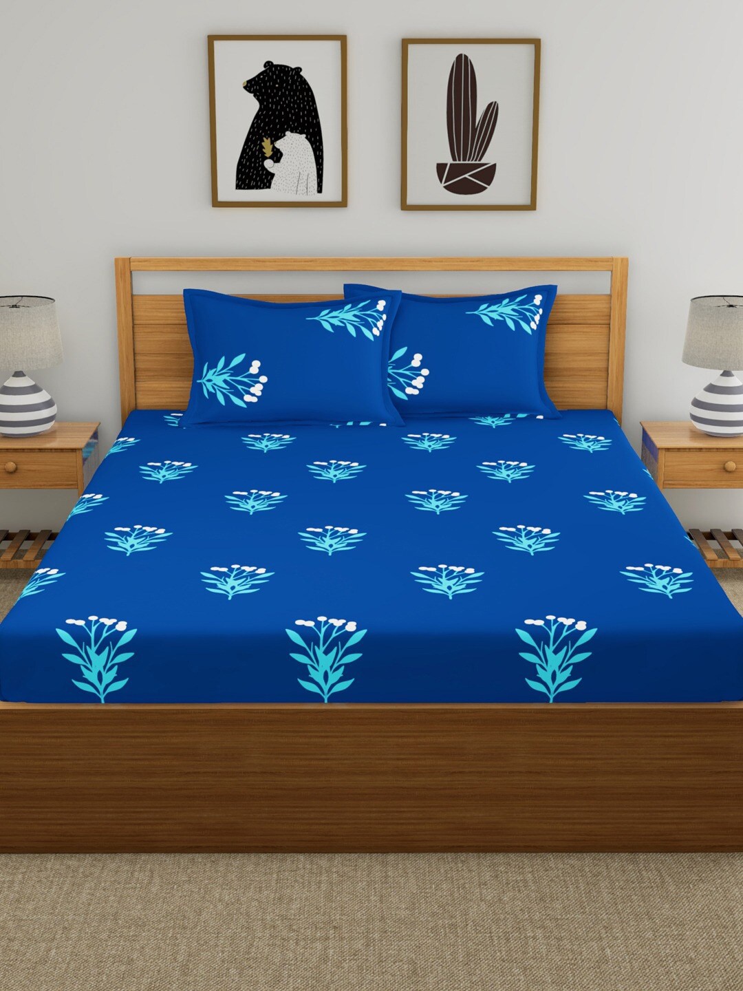 

Home Ecstasy Blue & White Floral Printed 140 TC Cotton Double King Bedsheet With 2 Pillow Covers