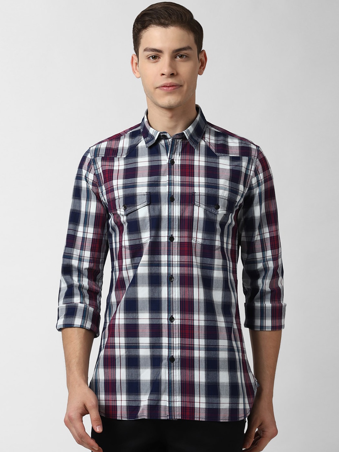 

Peter England Casuals Men Navy Blue & White Slim Fit Checked Casual Shirt