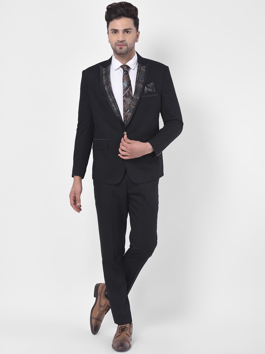 

LUXURAZI Men Black Solid Single-Breasted Tailored-Fit Party Suit