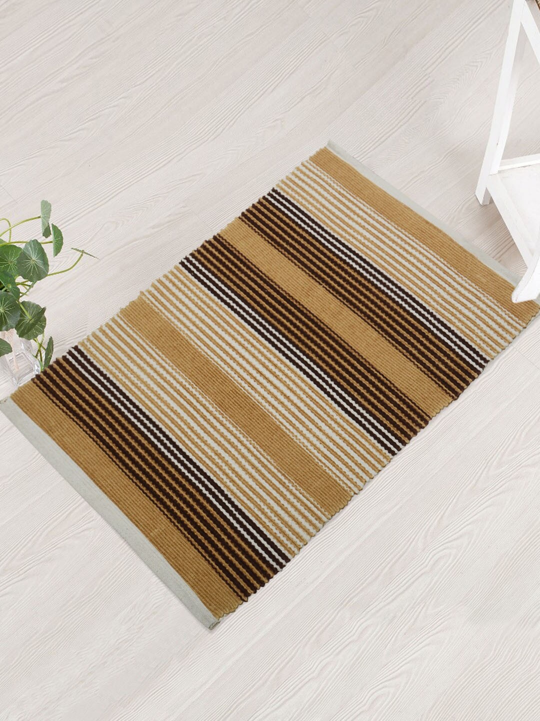

Saral Home Beige & White Striped Floor Mat