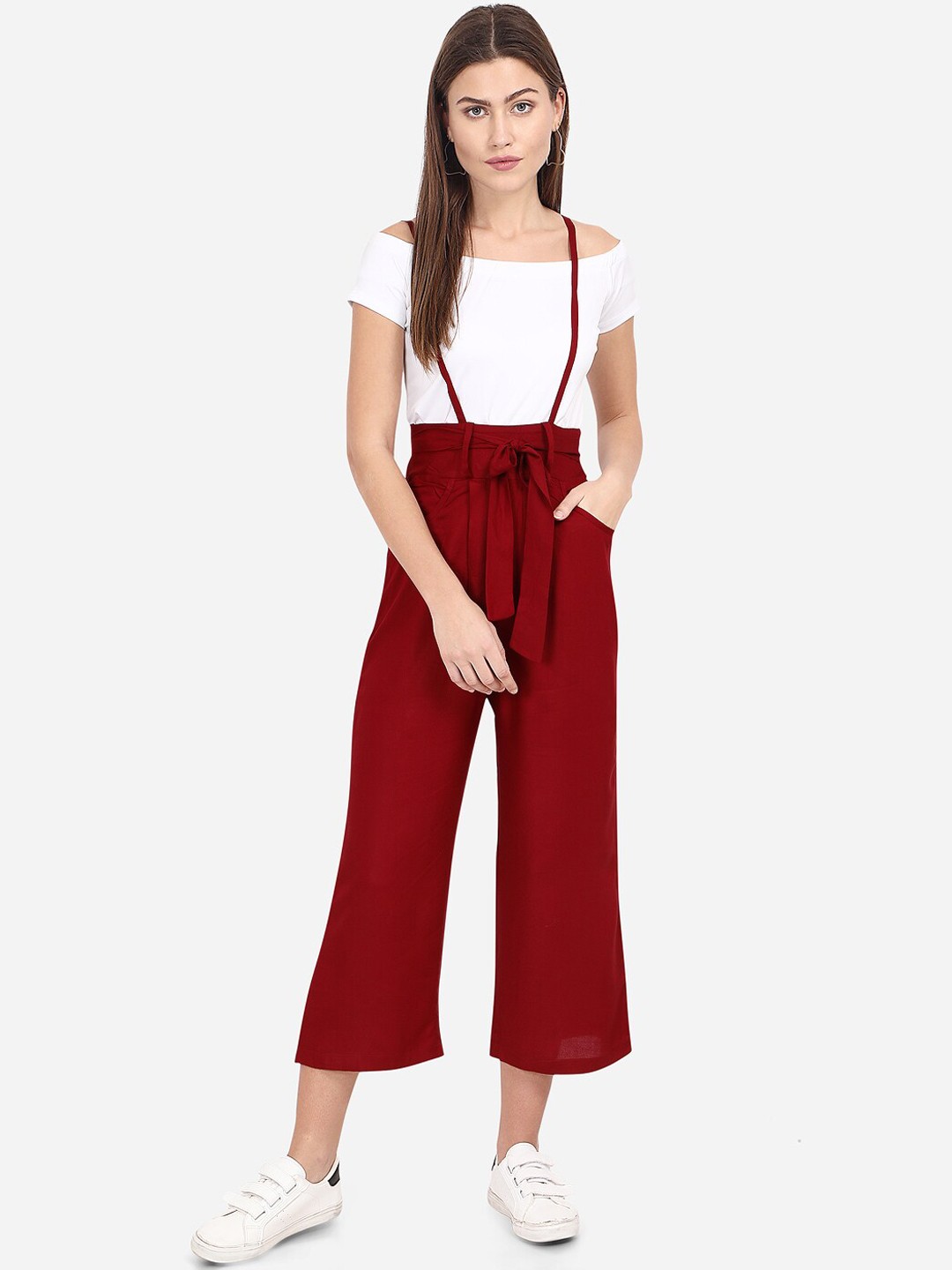 

Yuvraah Women Maroon & White Solid T-Shirt With Dungaree