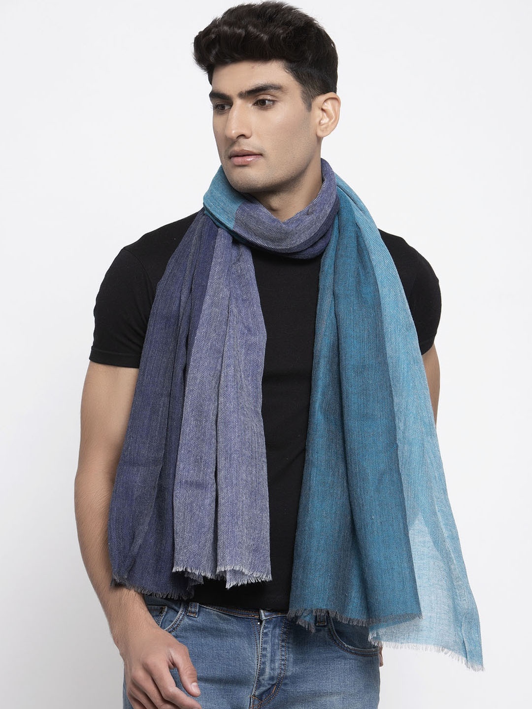 

Calvadoss Men Blue & Grey Woven Design Sustainable Muffler