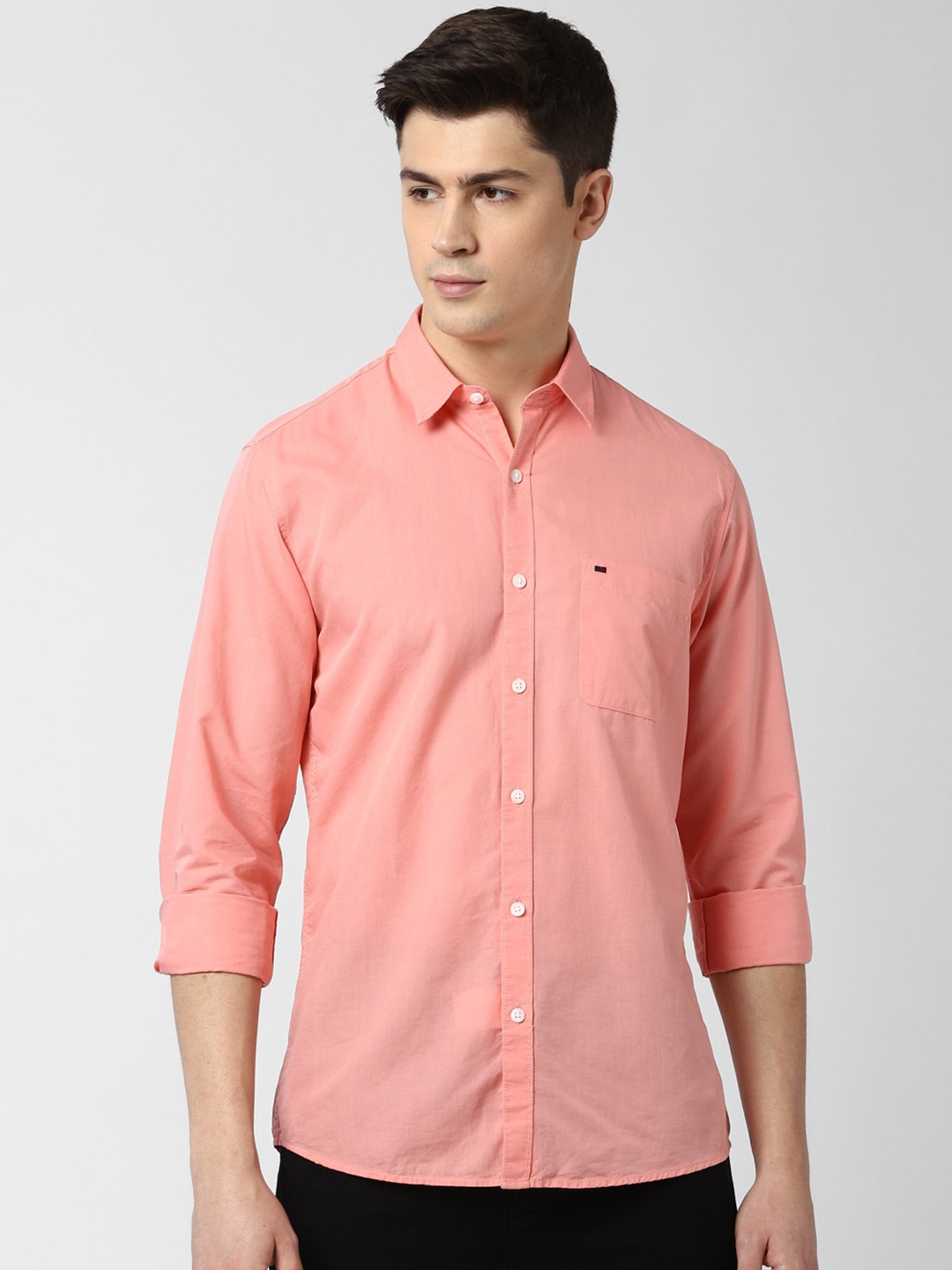 

Peter England Casuals Men Pink Slim Fit Solid Casual Shirt