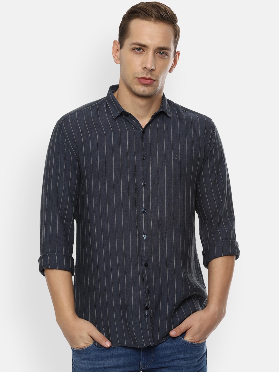 

V Dot Men Navy Blue Slim Fit Striped Casual Shirt