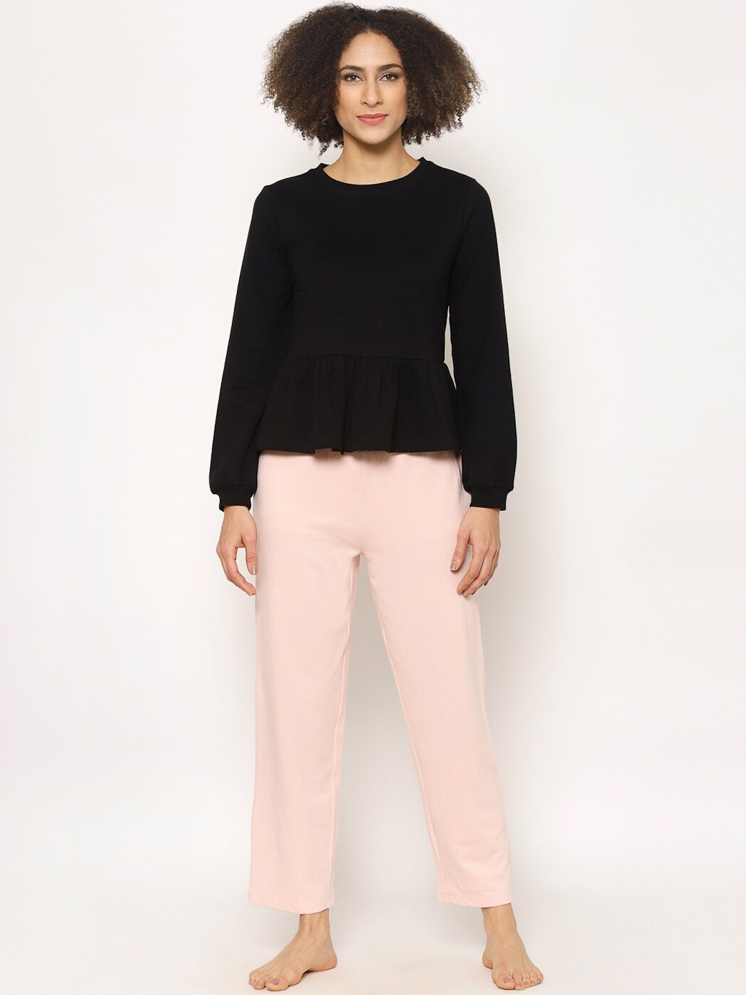 

HOUSE OF KKARMA Women Black & Peach-Coloured Solid Night Suit