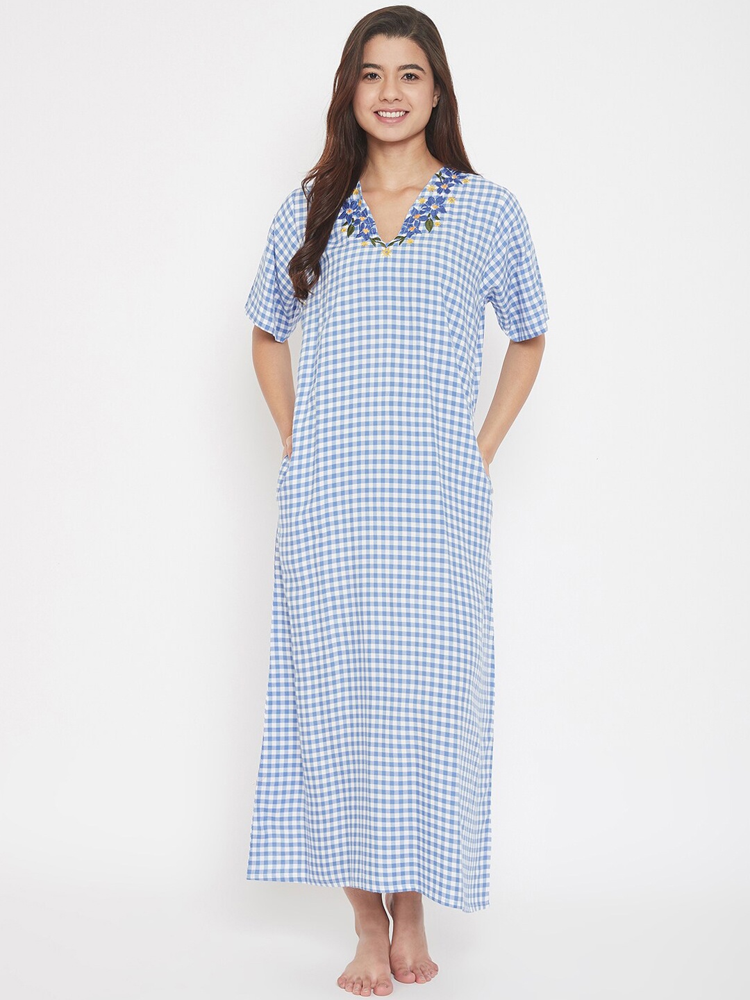 

The Kaftan Company Women Blue & White Checked Maxi Nightdress