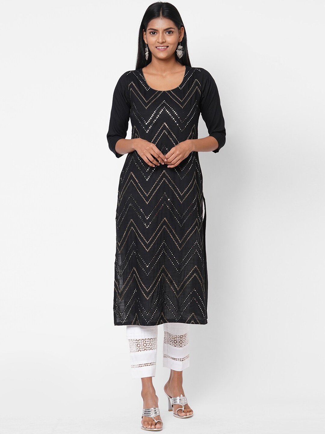 

FASHOR Women Black Embroidered Straight Kurta