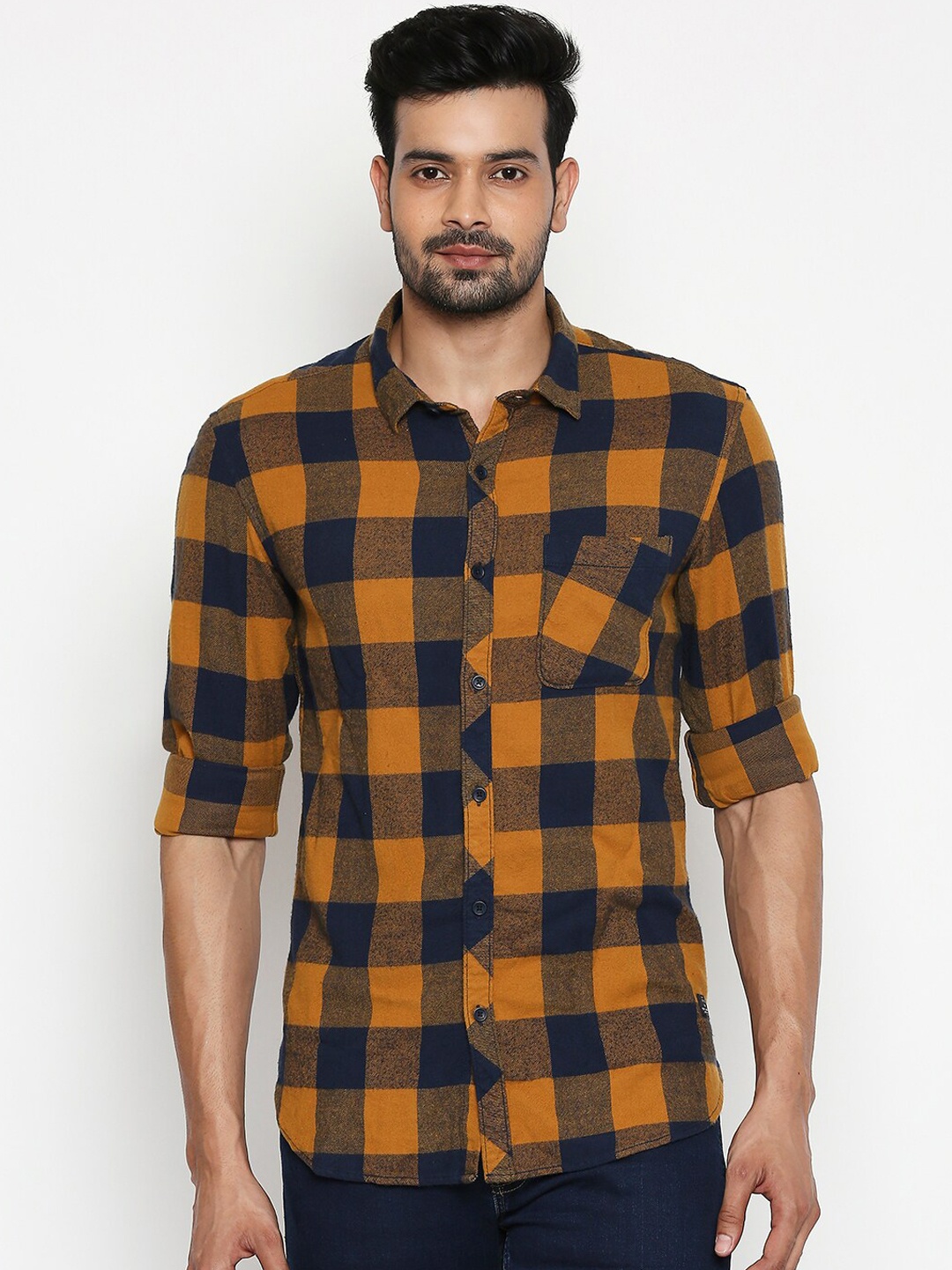 

People Men Mustard Yellow & Navy Blue Slim Fit Checked Cotton Casual Shirt