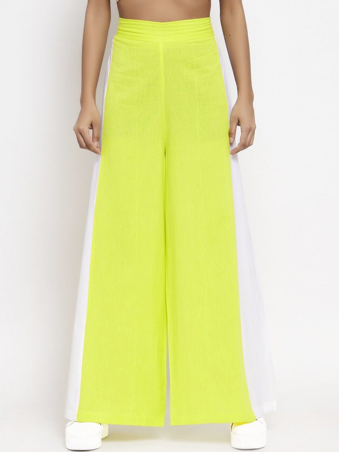 

THE SILHOUETTE STORE Women Fluorescent Green Flared Solid Parallel Trousers