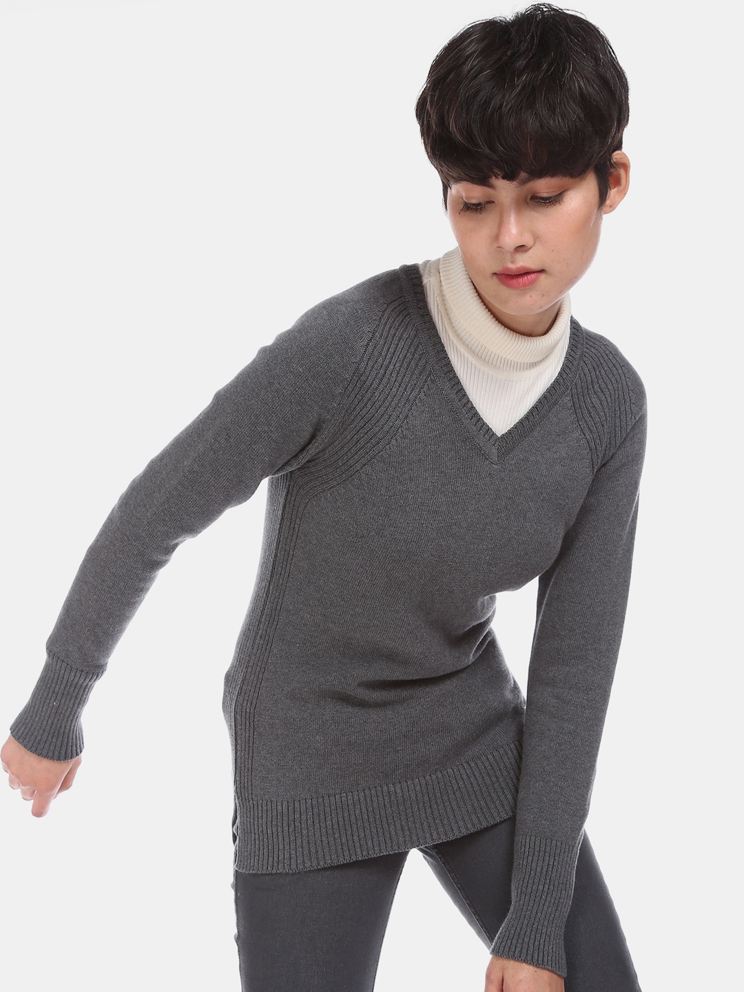 

U.S. Polo Assn. Women Grey Solid Pullover Sweater