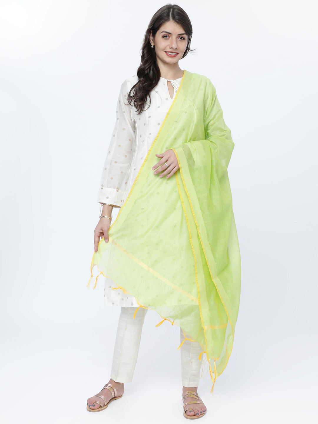 

Vishudh Women Green Solid Chanderi Dupatta