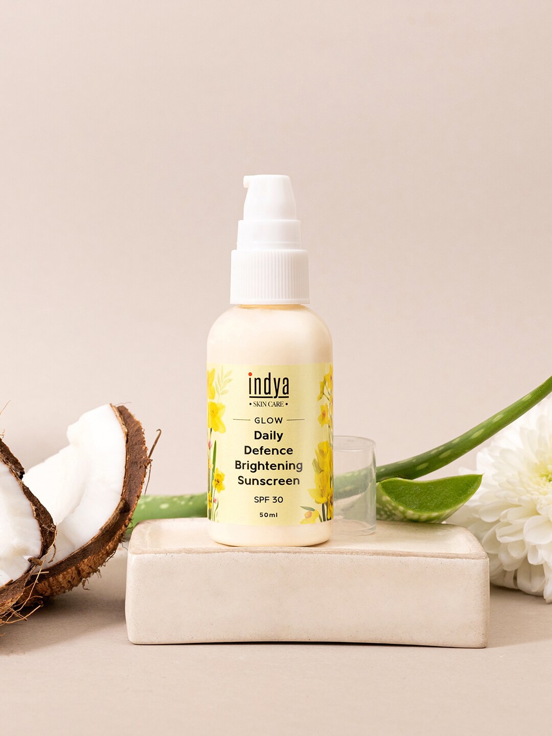 

INDYA Daily Defence Brightening Sunscreen 50ml, Yellow