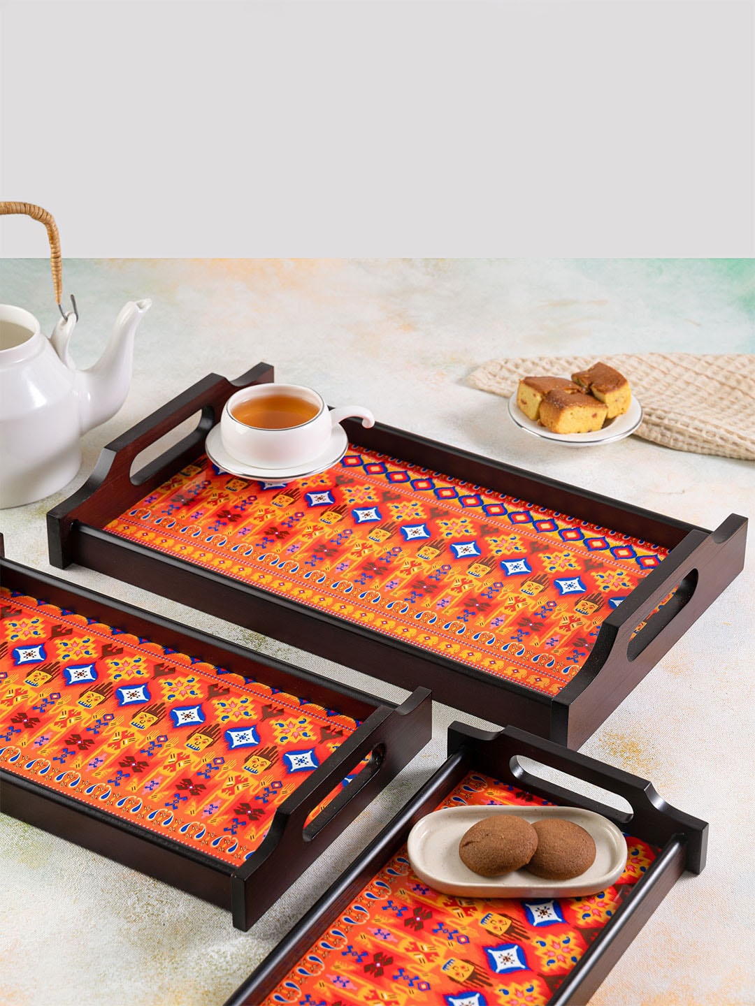 

Kolorobia Yellow & Orange Geometry Printed Wooden Tray