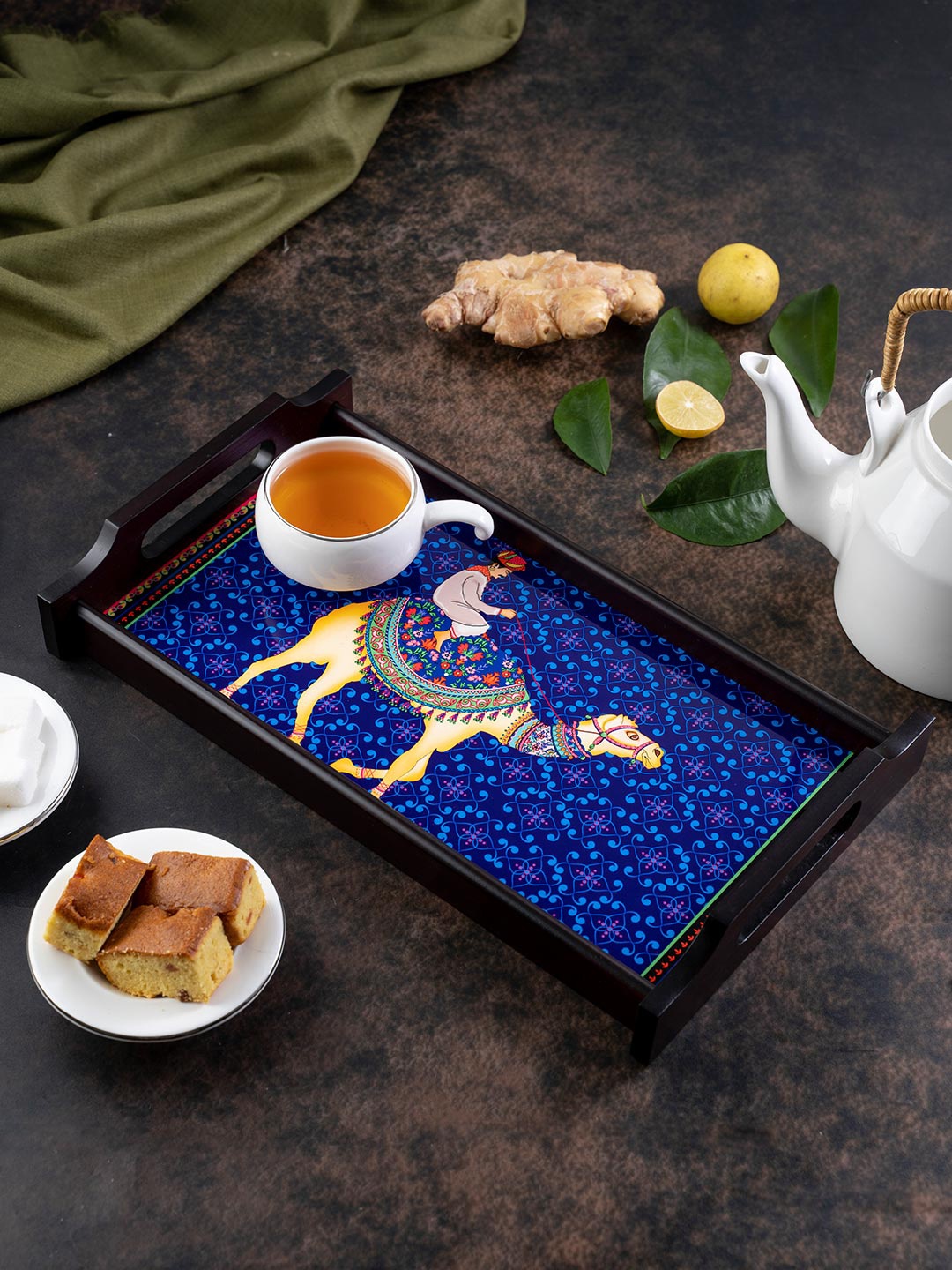 

KOLOROBIA Blue & Orange Printed Camel Glory Medium Wooden Tray