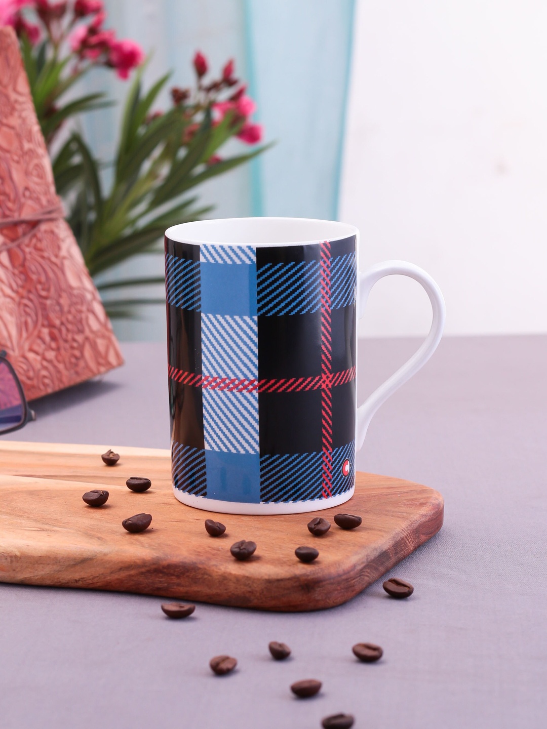 

CLAY CRAFT Black & Blue Geometric Fine Ceramic Printed Milk Mug