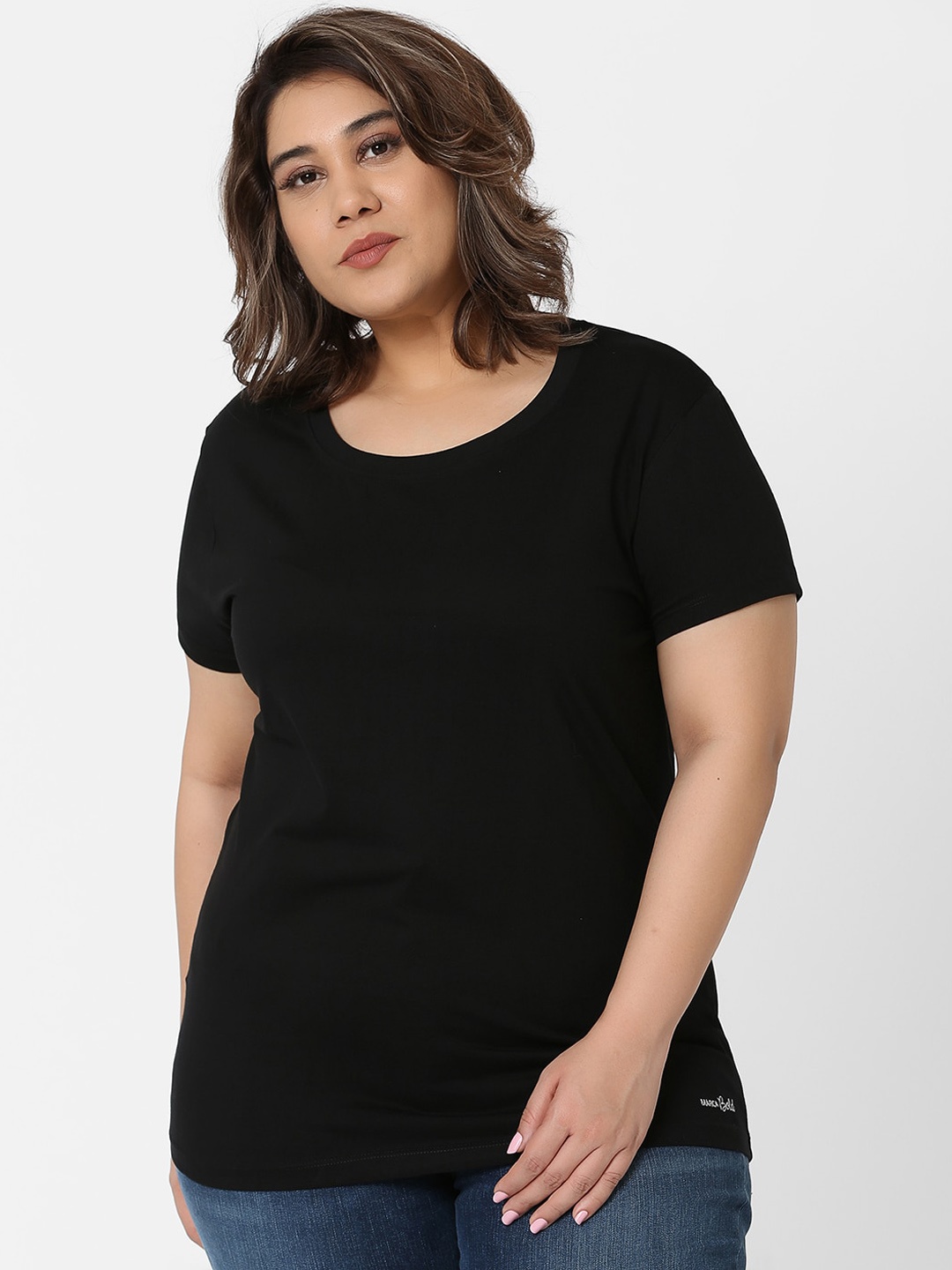 

MARCA Bold Women Black Solid Round Neck Pure Cotton T-shirt