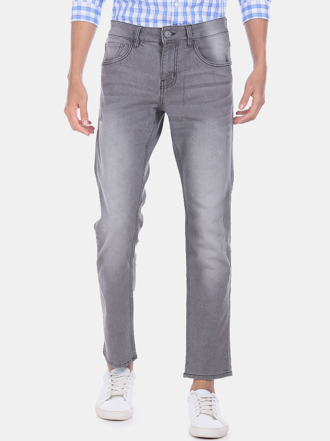 

Colt Men Grey Straight Fit Mid-Rise Clean Look Jeans