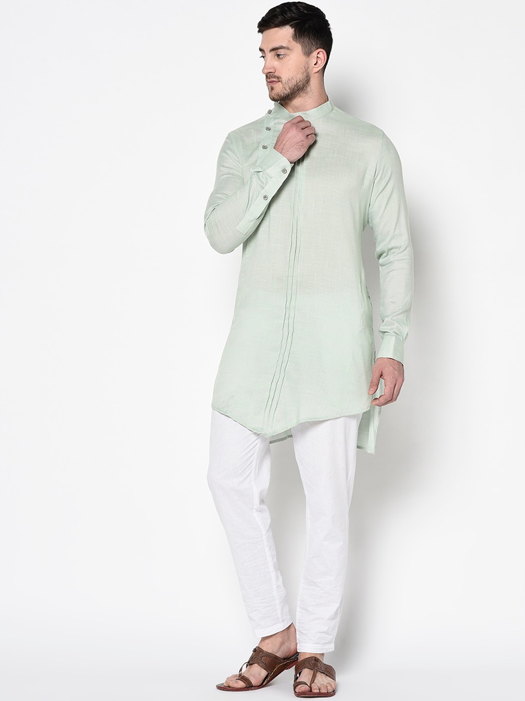 

DEYANN Men Green & White Solid Angrakha Kurta with Pyjamas