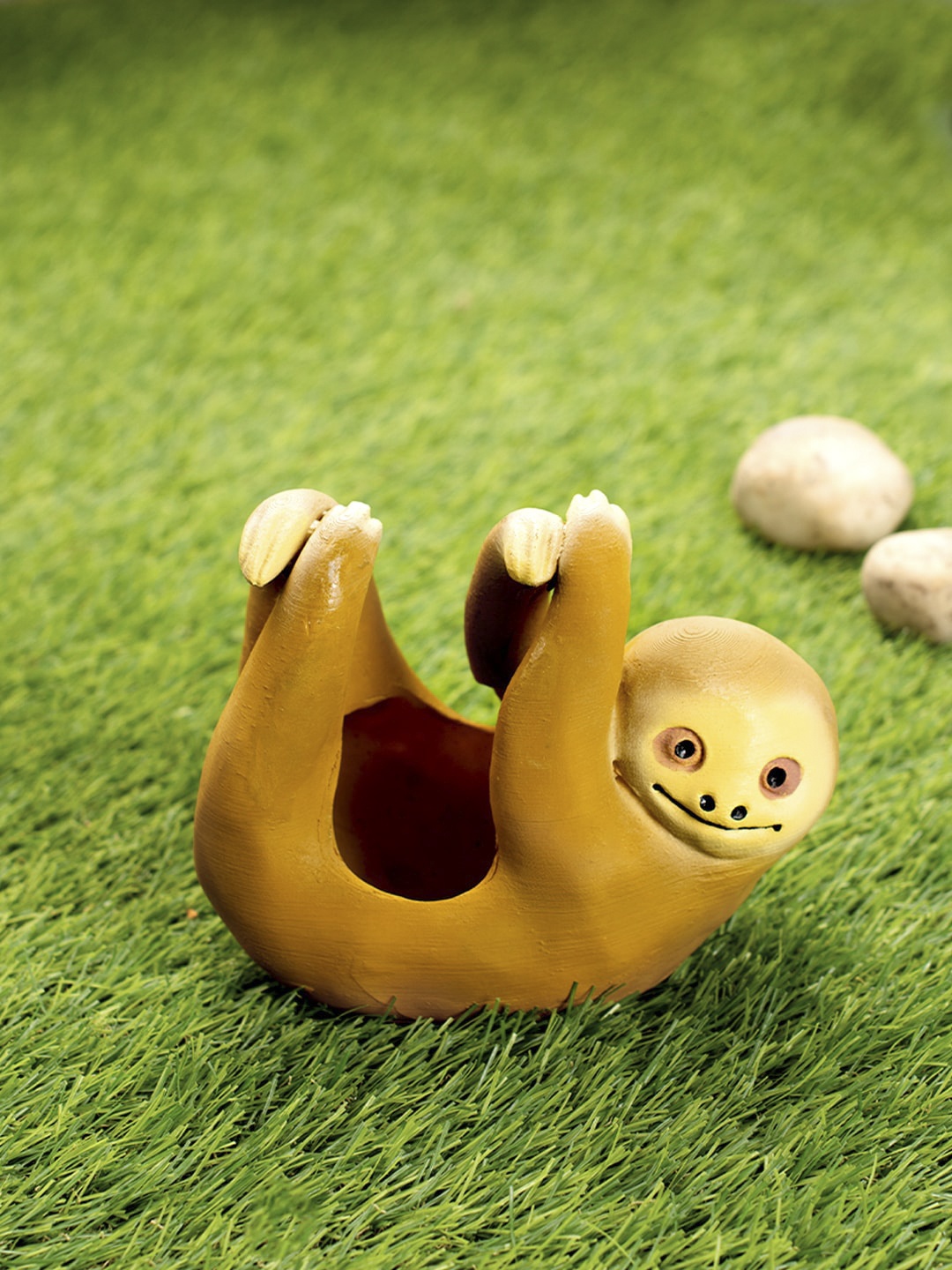 

green girgit Brown Sloth Resin Garden Decor