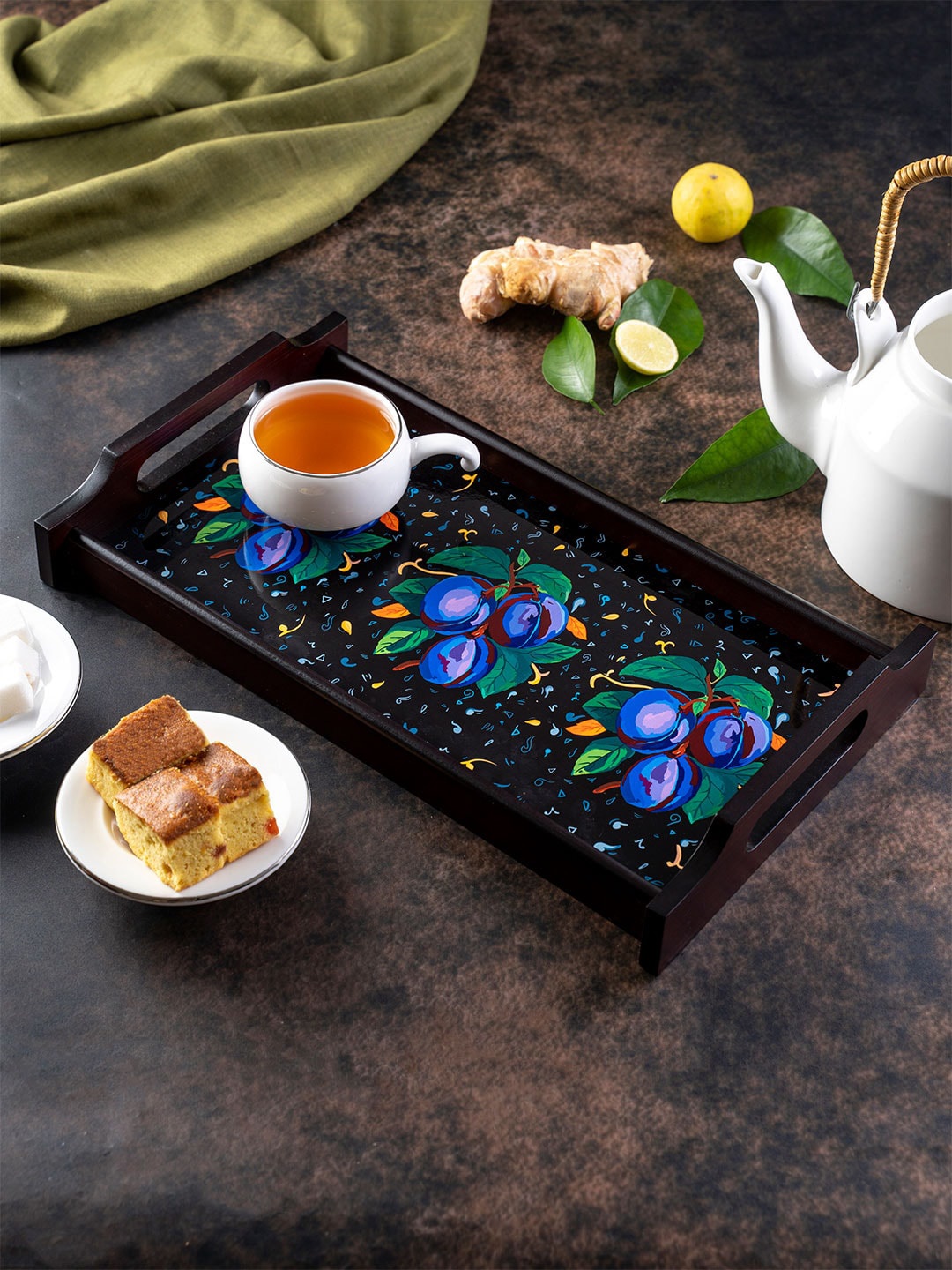 

KOLOROBIA Black & Blue Printed Italian Prune Plums Large Wooden Trays