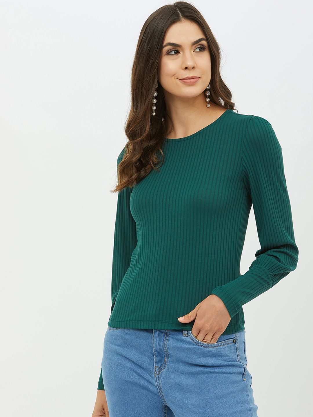 

Harpa Women Green Solid Fitted Top