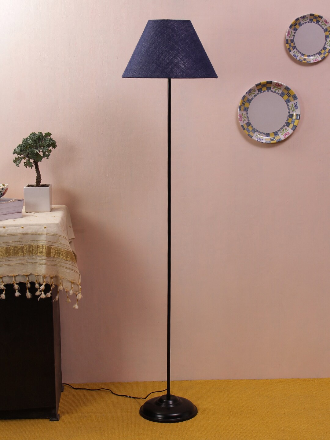 

Devansh Blue & Black Solid Conical Jute Shade Club Lamp