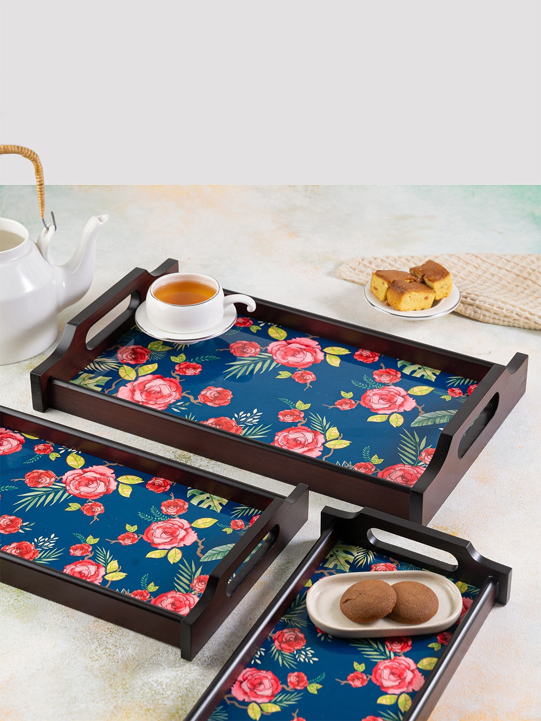 

KOLOROBIA Brown & Yellow Printed Misty Morning Roses Small Wooden Trays, Blue