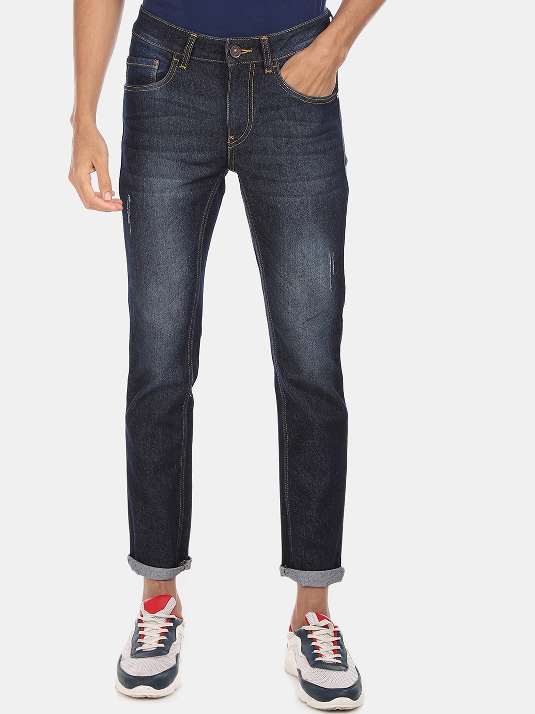 

Colt Men Blue Regular Fit Mid-Rise Clean Look Jeans