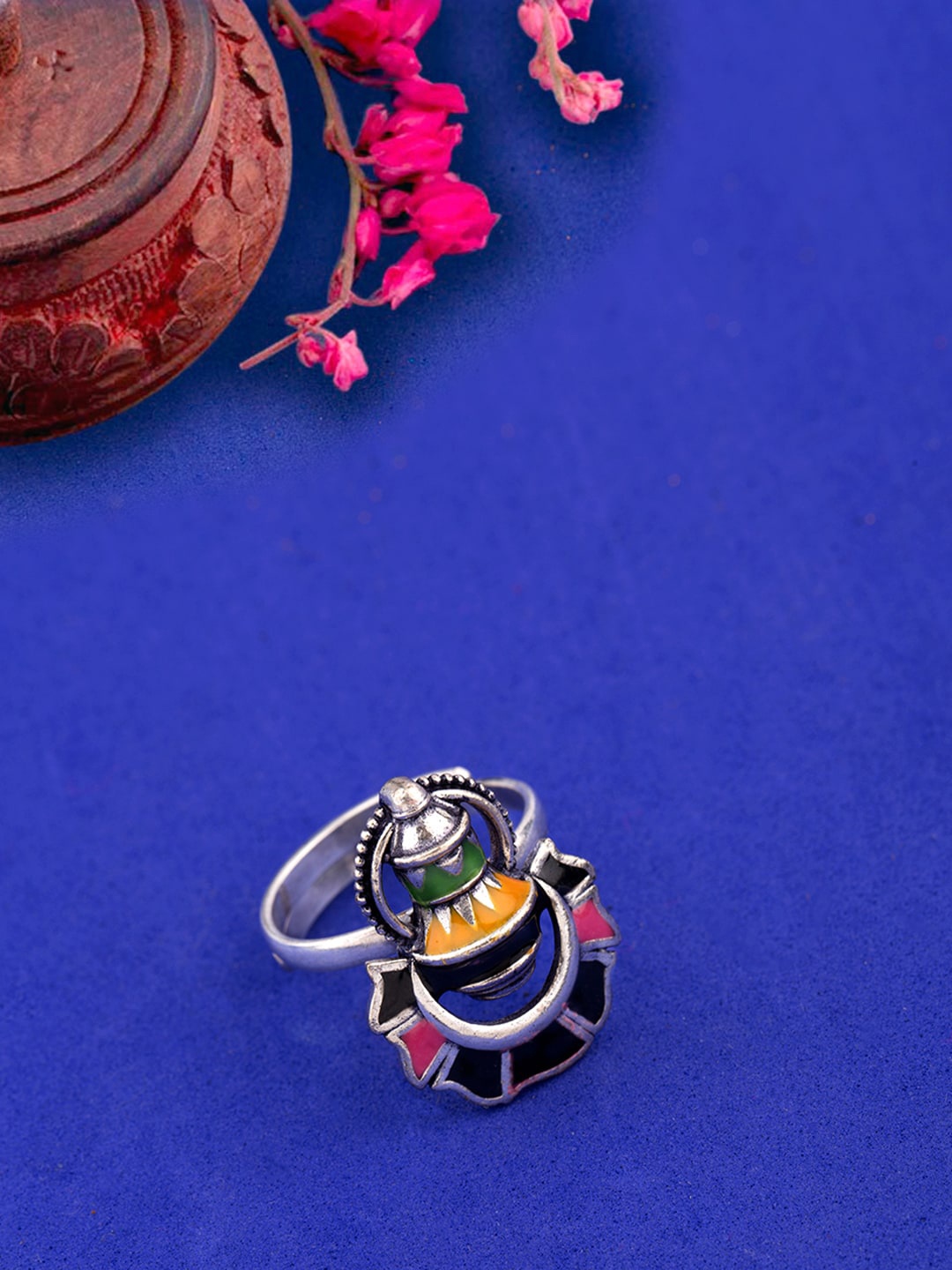 

Voylla Silver-Plated Black & Yellow Enamelled Adjustable Finger Ring