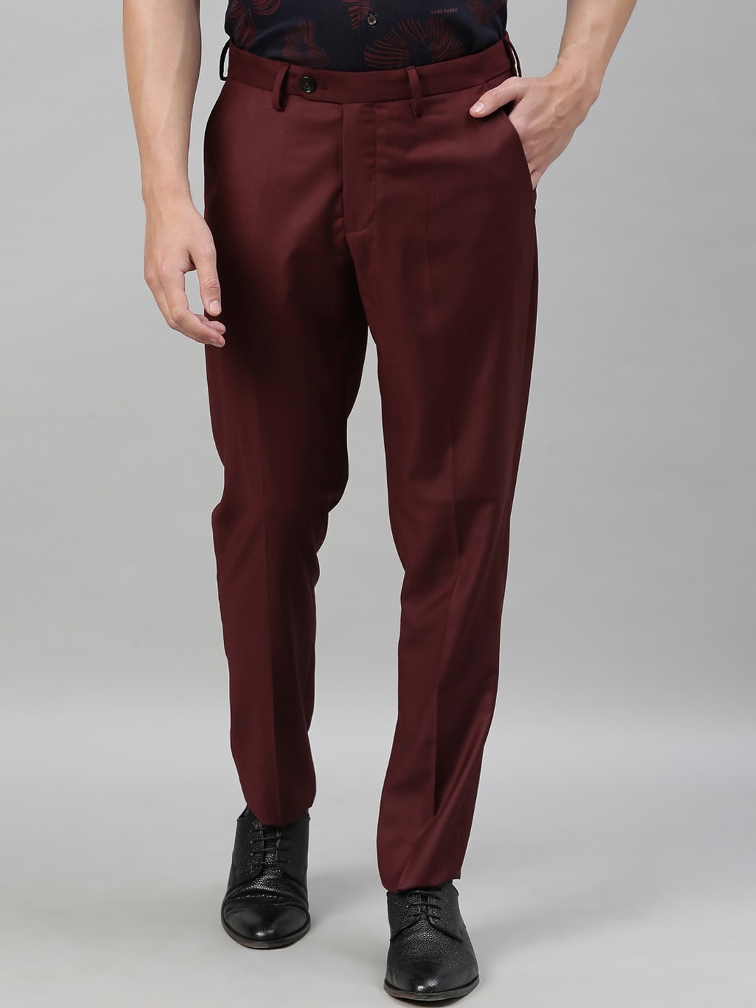 

RARE RABBIT Men Maroon Regular Fit Solid Chinos