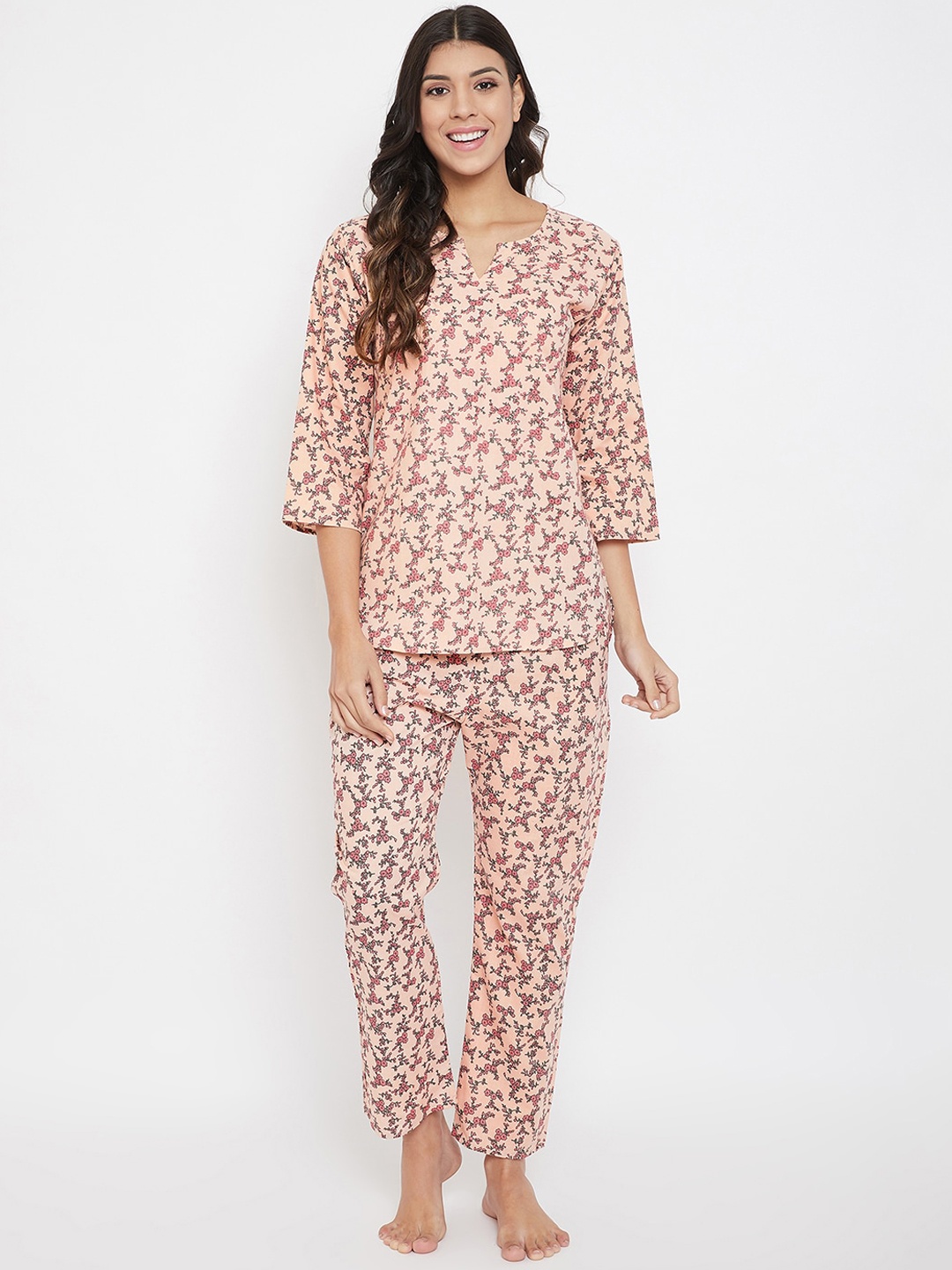 

Clovia Women Peach Coloured & Pink Floral Printed Night Suit