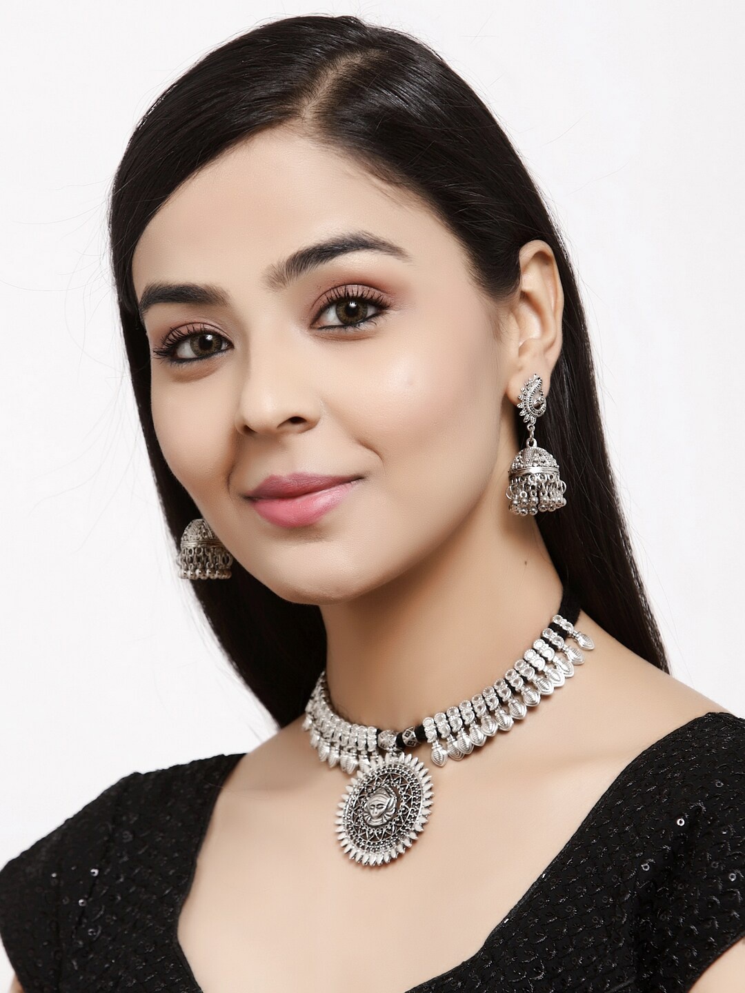 

Shining Diva Oxidized Silver-Toned Jewellery Set