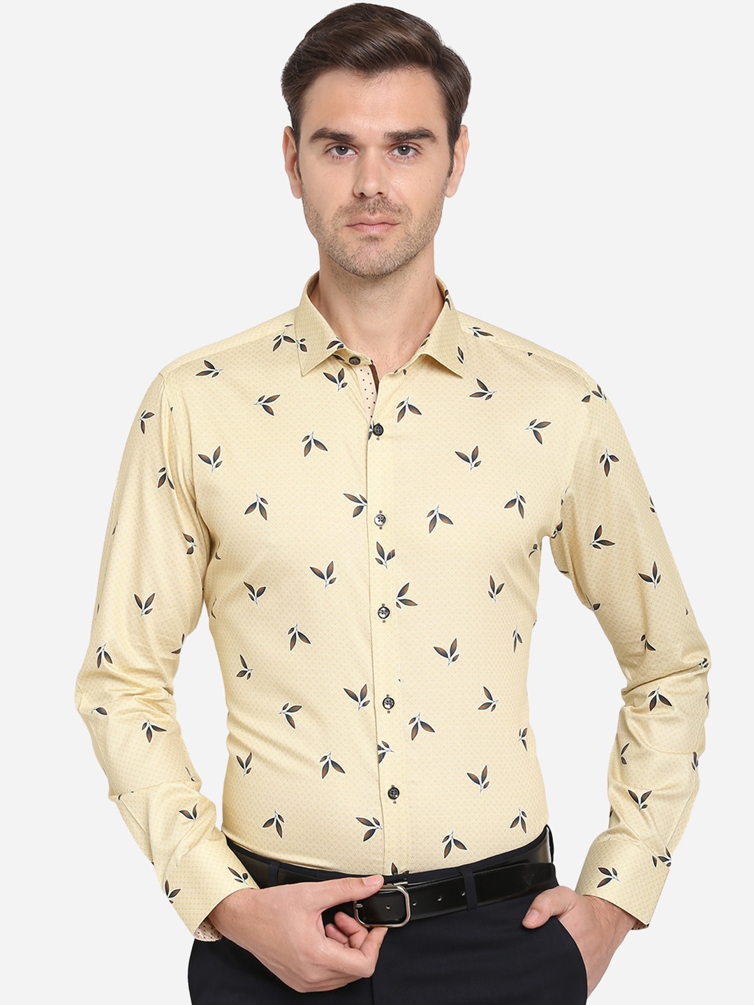 

JB STUDIO Men Beige & Brown Slim Fit Printed Formal Shirt