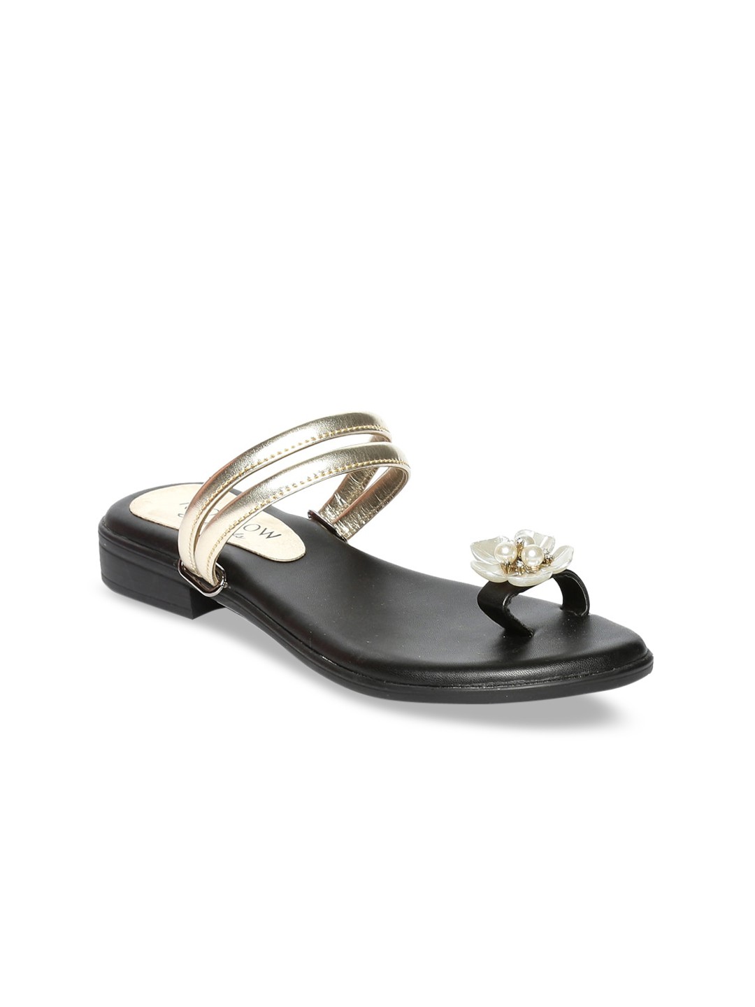 

Monrow Women Gold-Toned Solid PU One Toe Flats